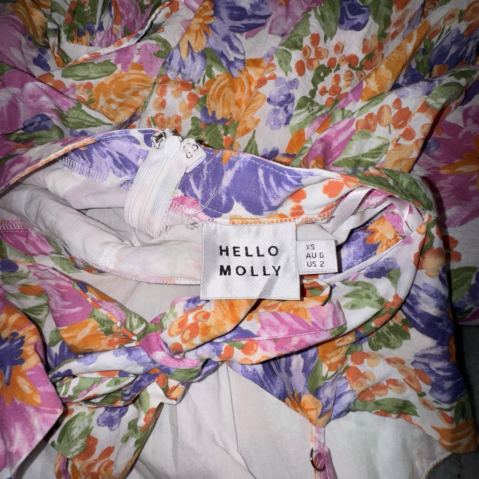 Hello Molly XS (2) Fake Smile Floral Romper Tiered Shorts Tie Back Strappy Cute