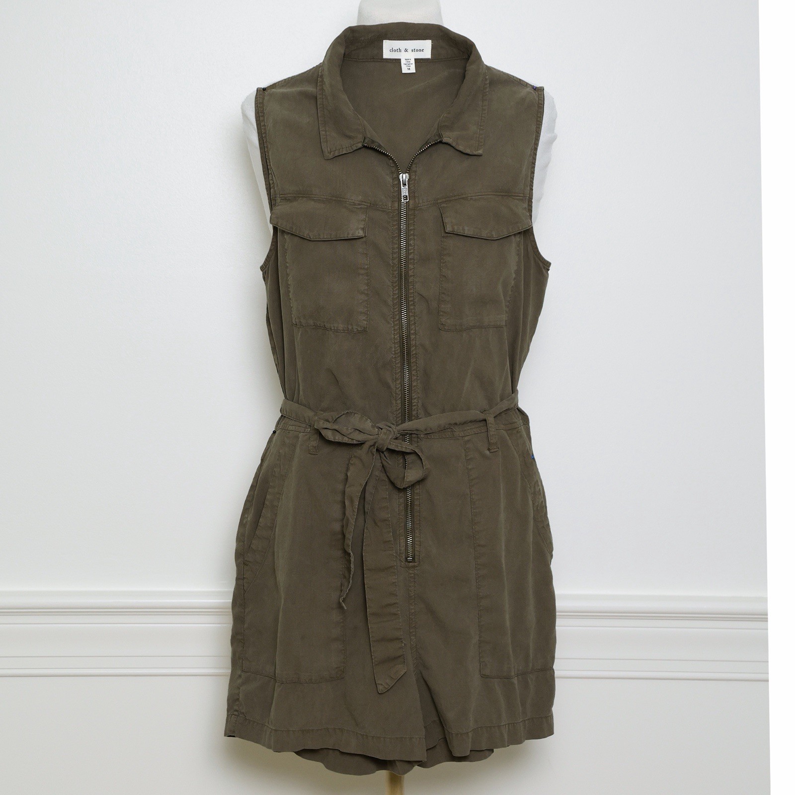 Cloth & Stone Army Green Utility Romper Sleeveless Front Zip Size Medium