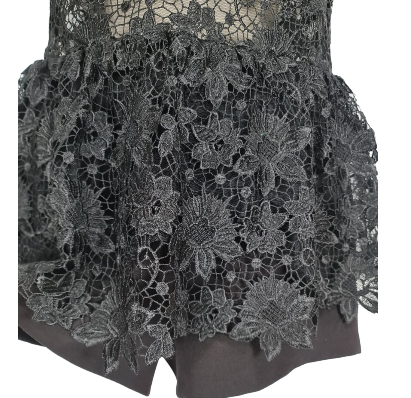 endless rose Women Size M Short Romper Jumpsuit Black Floral Lace Sleeveless A4P