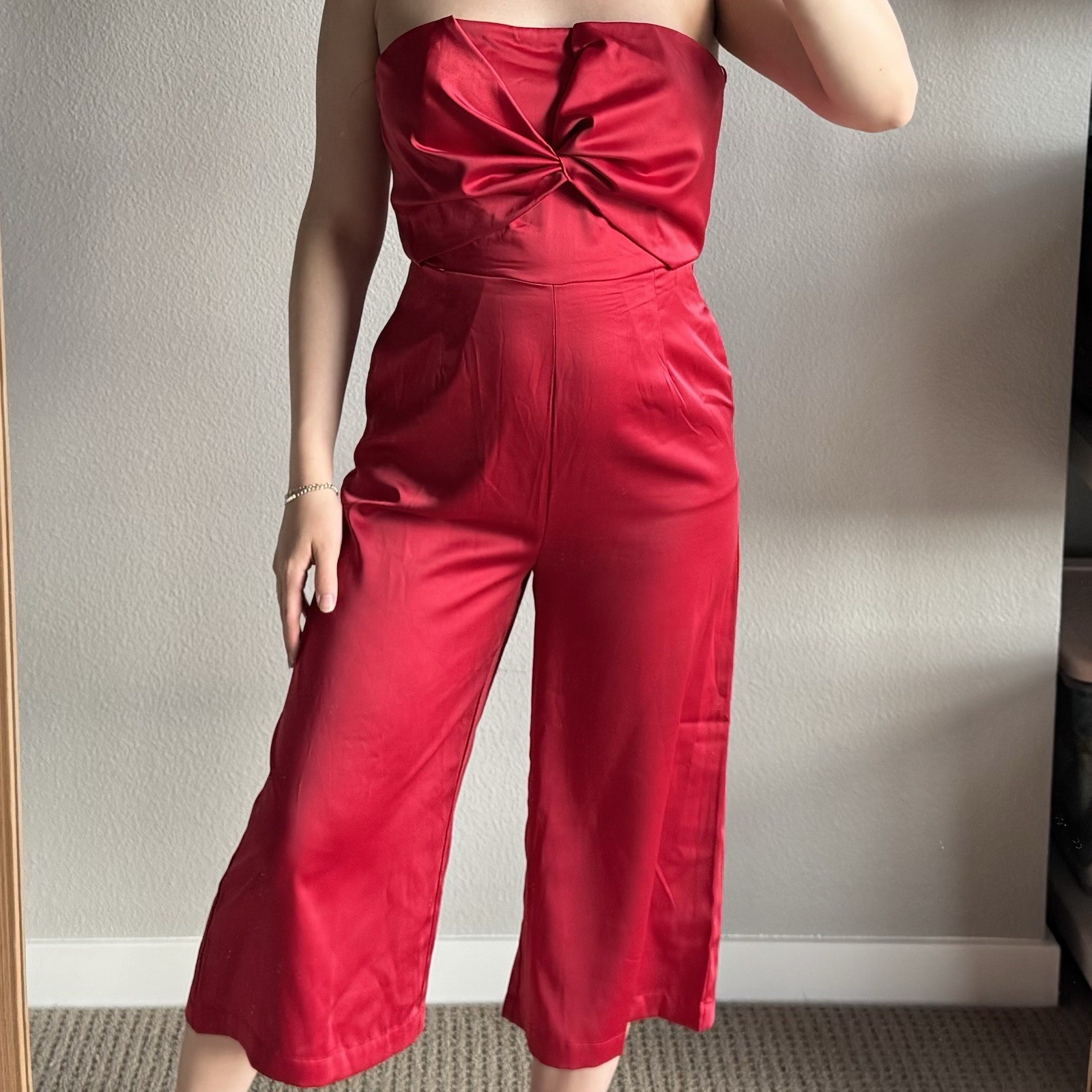 New York & Company Jumpsuit NWT Size Medium Red Strapless Capri Flare Pockets