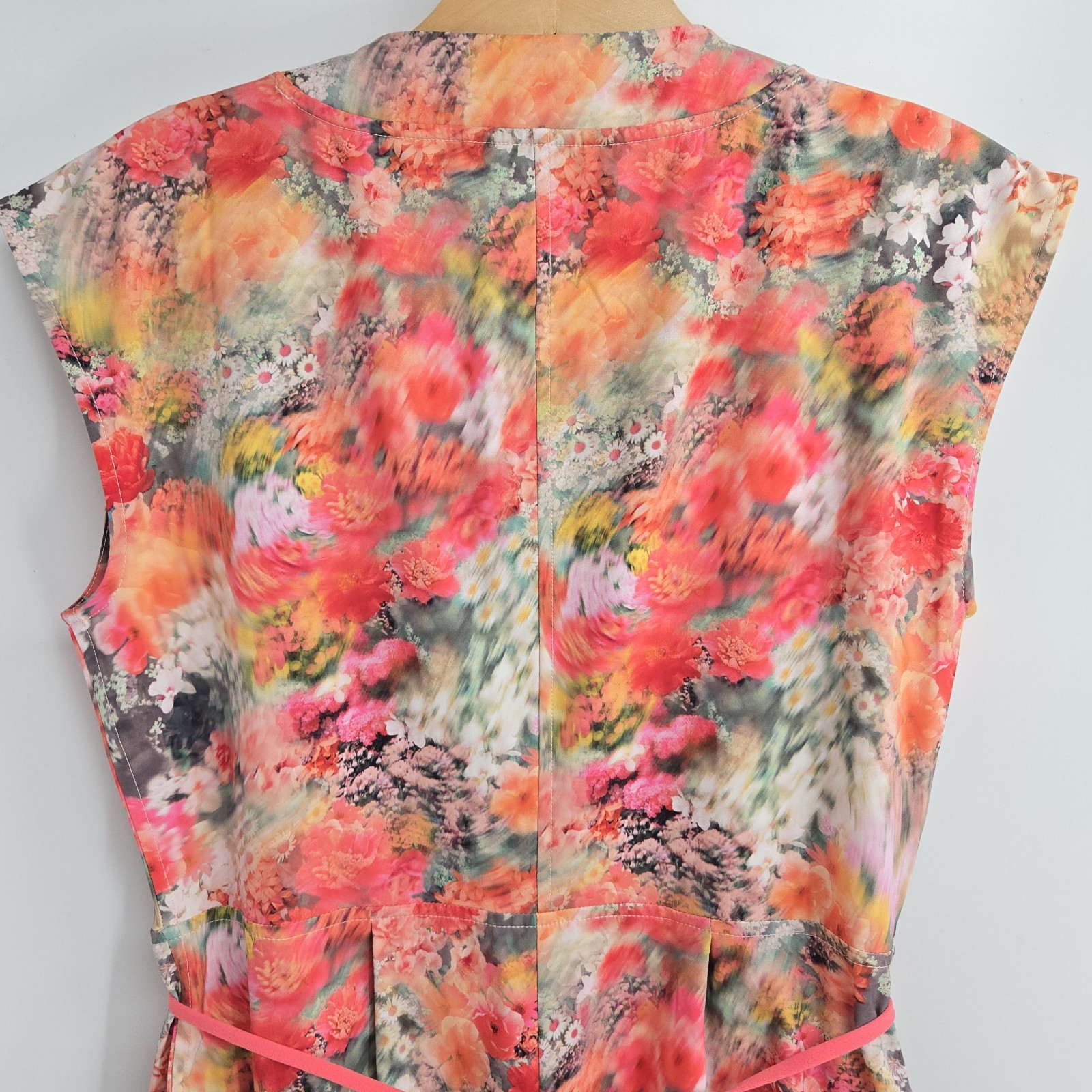 Athleta Marlow Romper Size XS Tall Peach Floral Pockets Activewear Athlesure