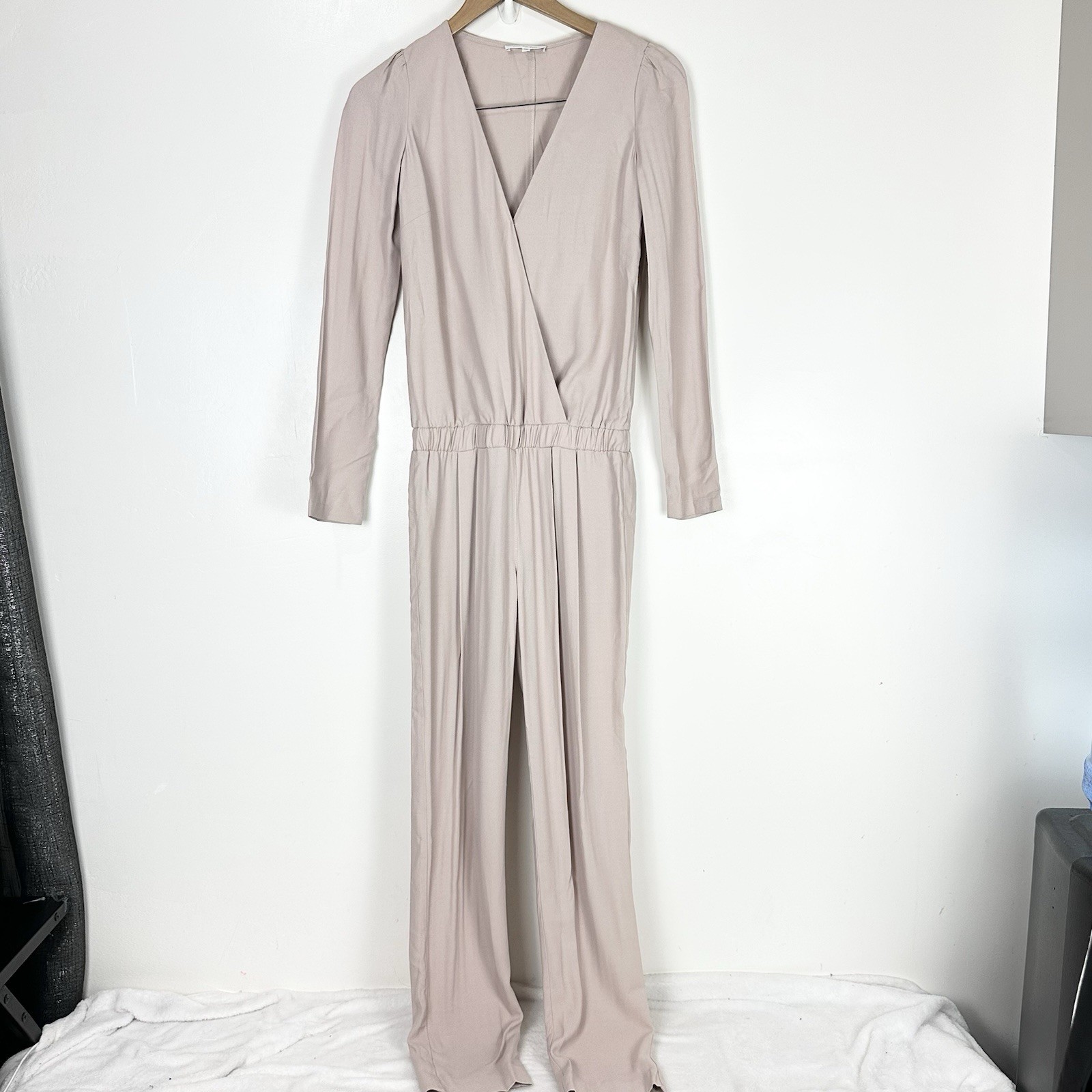 Patrizia Pepe Women’s Size 38 Beige Wrap Slim Fit Old Money Jumpsuit Elegant