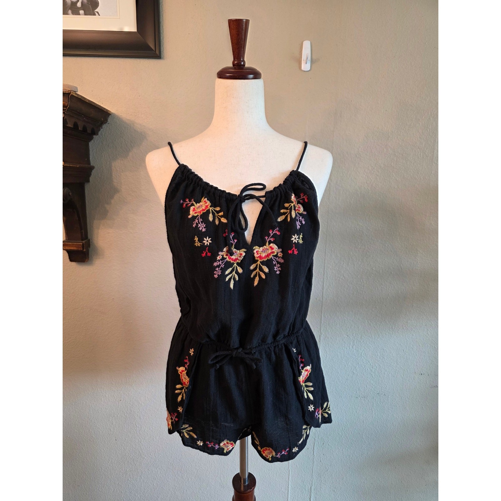 Free People Intimately Free Women’s Romper SZ Small Embroidery Boho