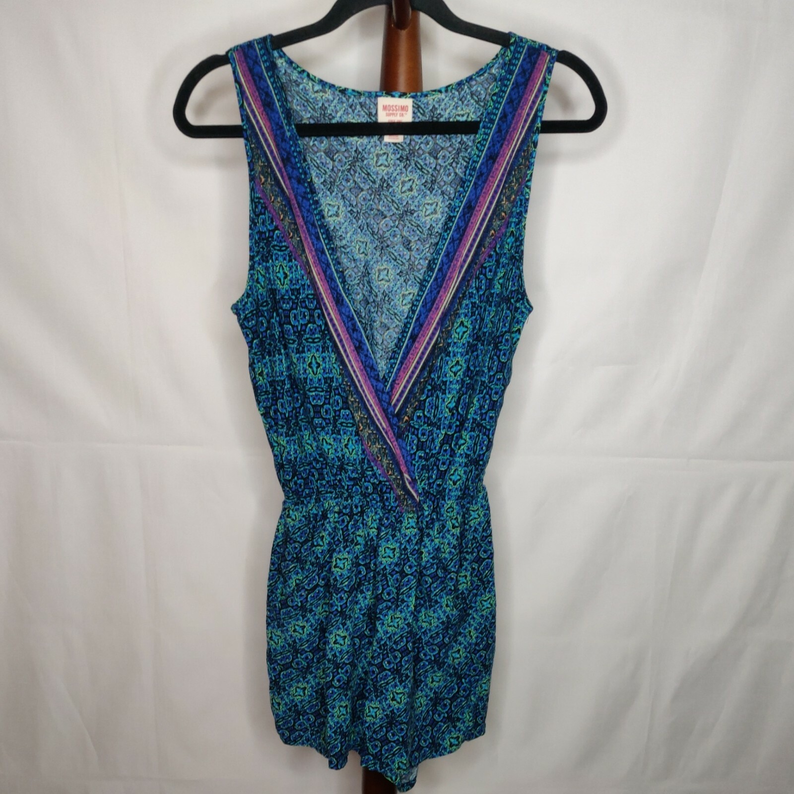 Mossimo women’s M sleeveless romper multicolor print deep-v-neck elastic waist