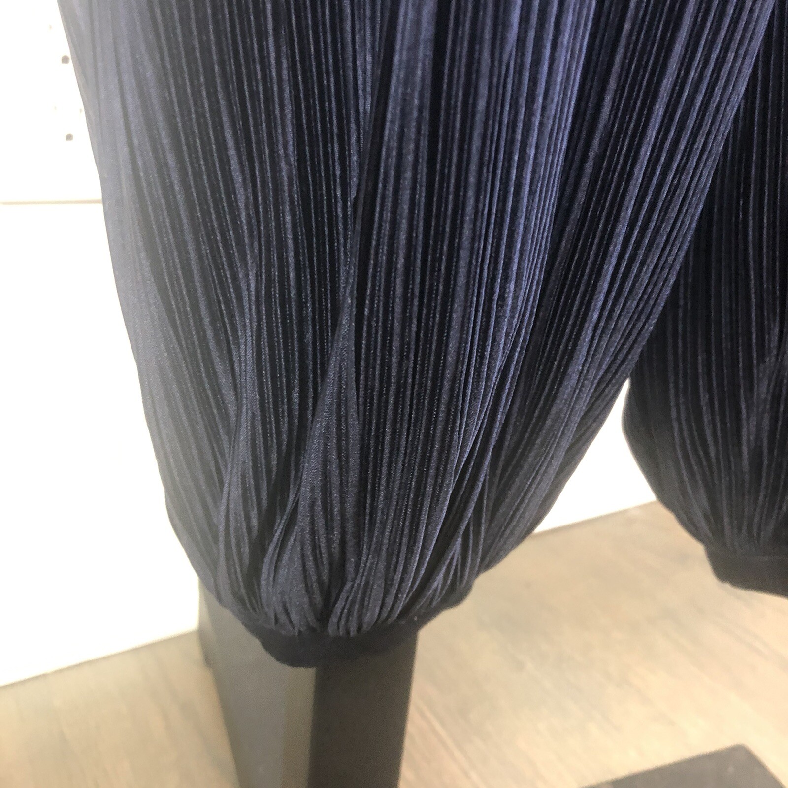 L’academie Perrine Jumpsuit Small Navy Fully Pleated Button Front NO SASH