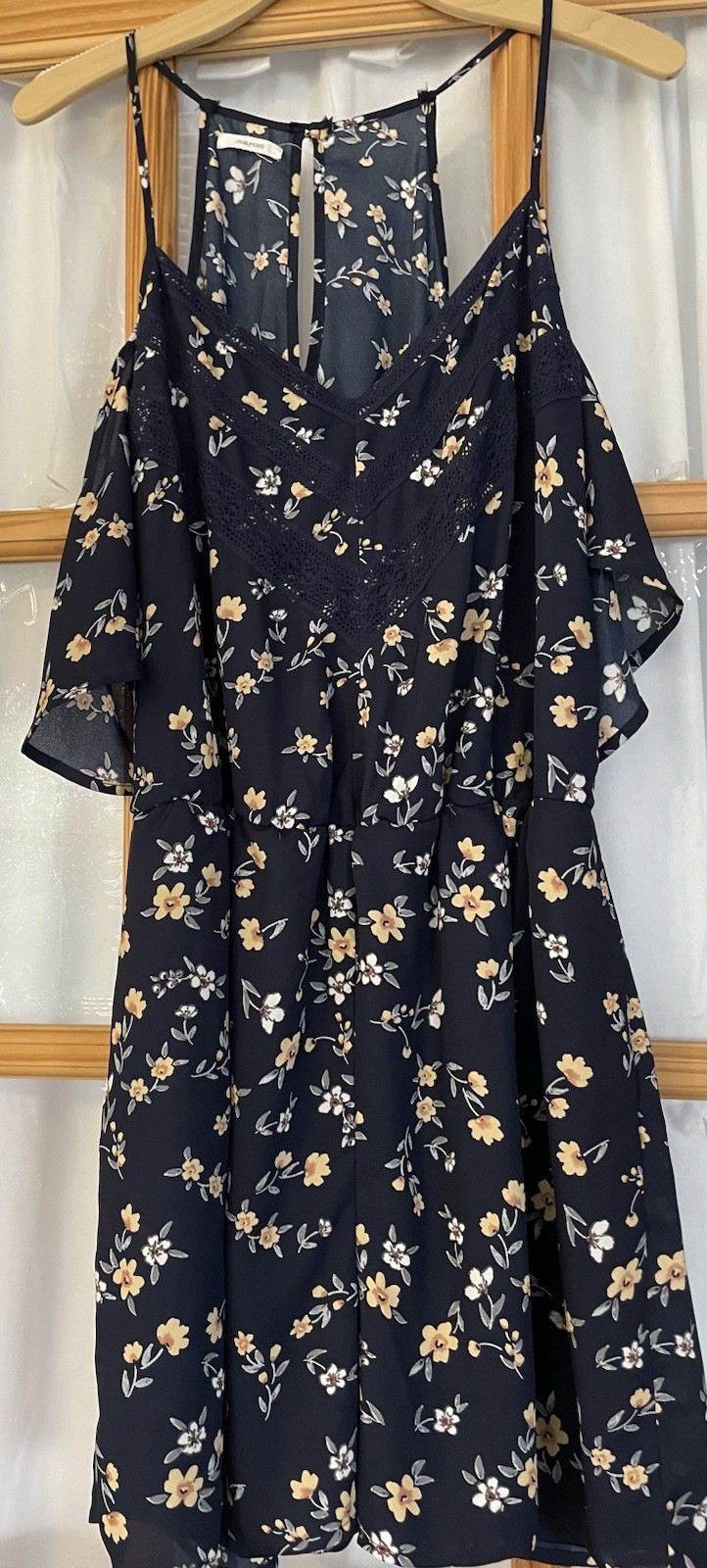 Maurices Floral Cold Shoulder Romper Sz L Navy Flutter Sleeve Elastic Waist Boho