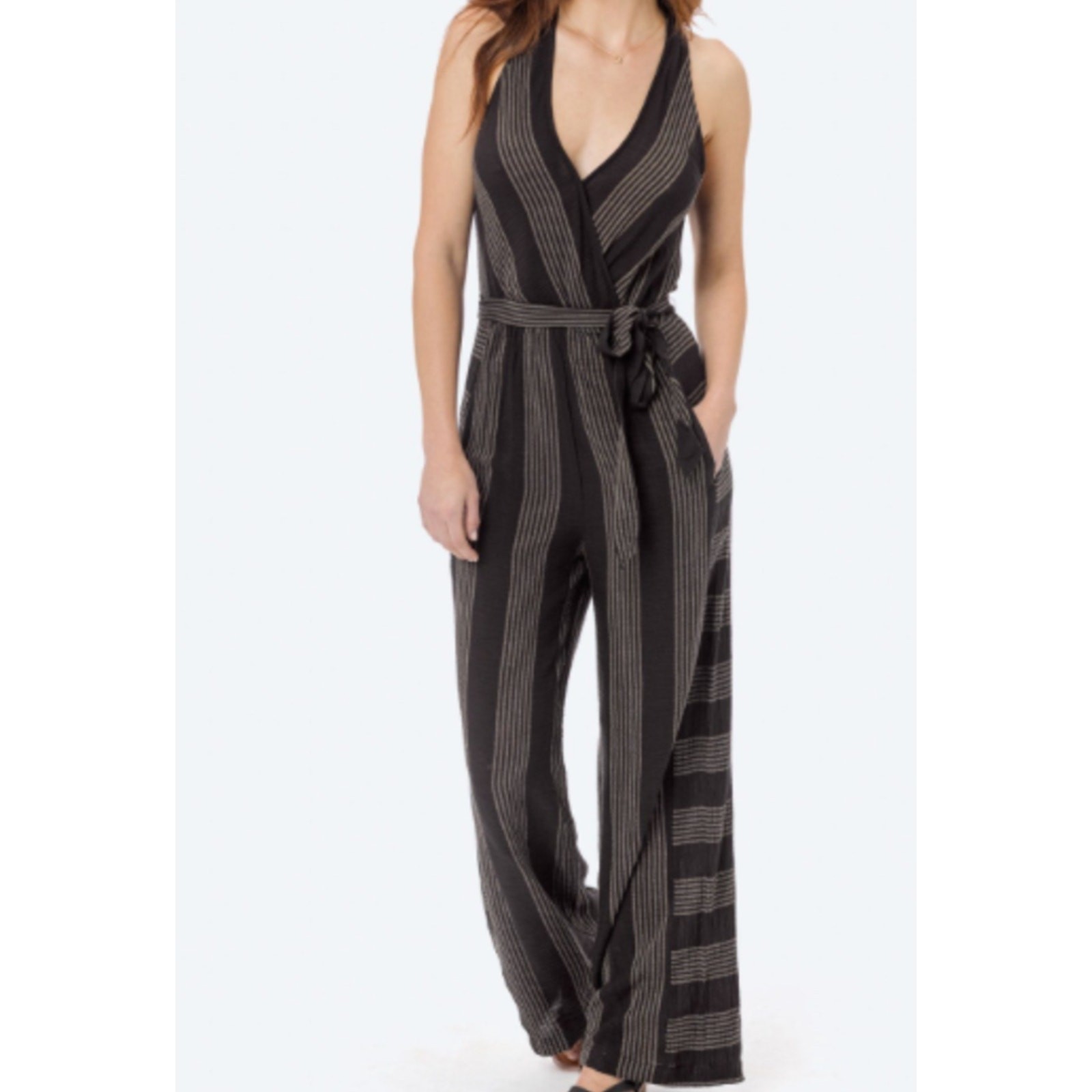 Love Stitch Black Gray Striped Low Cut V-Neck Jumper Size Small