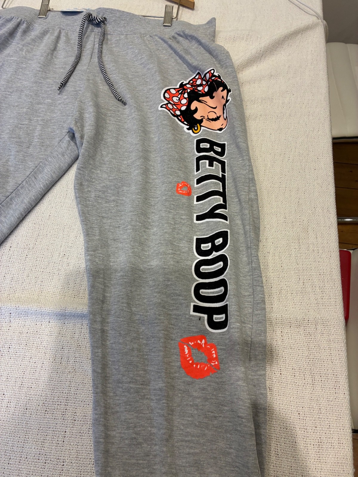 BNWT Betty Boop Girl Power adorable rare Pyjama Loungewear Set Grey/Blue XL