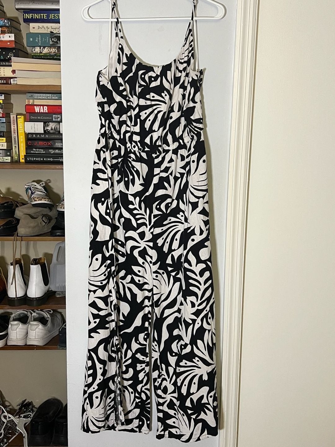 Rachel Zoe Black and White Leaf Print Spaghetti Strap Linen Blend Jumpsuit