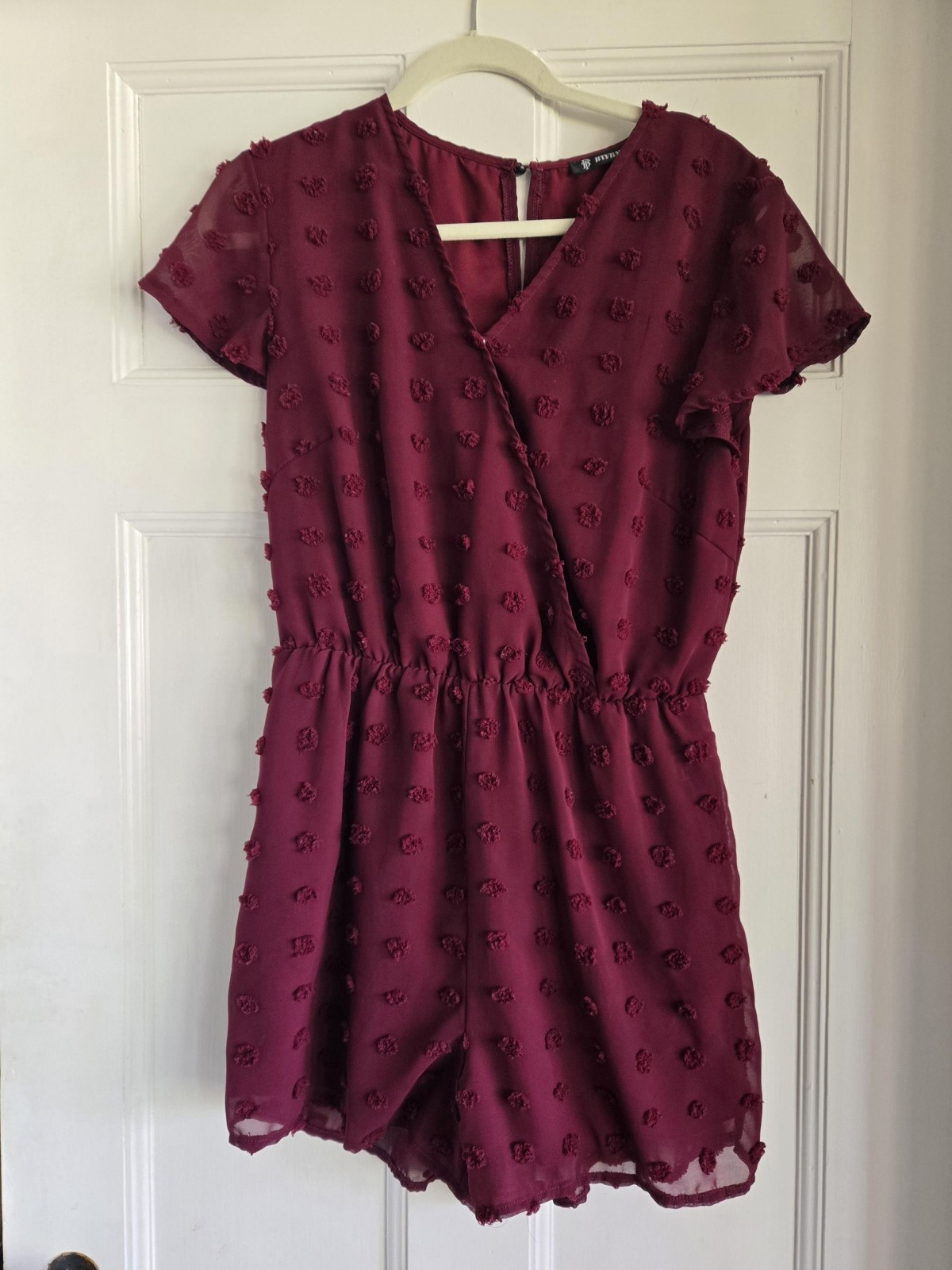 BTFBM Short Sleeve V-Neckline Romper Women’s Red Burgundy Women’s Size Medium