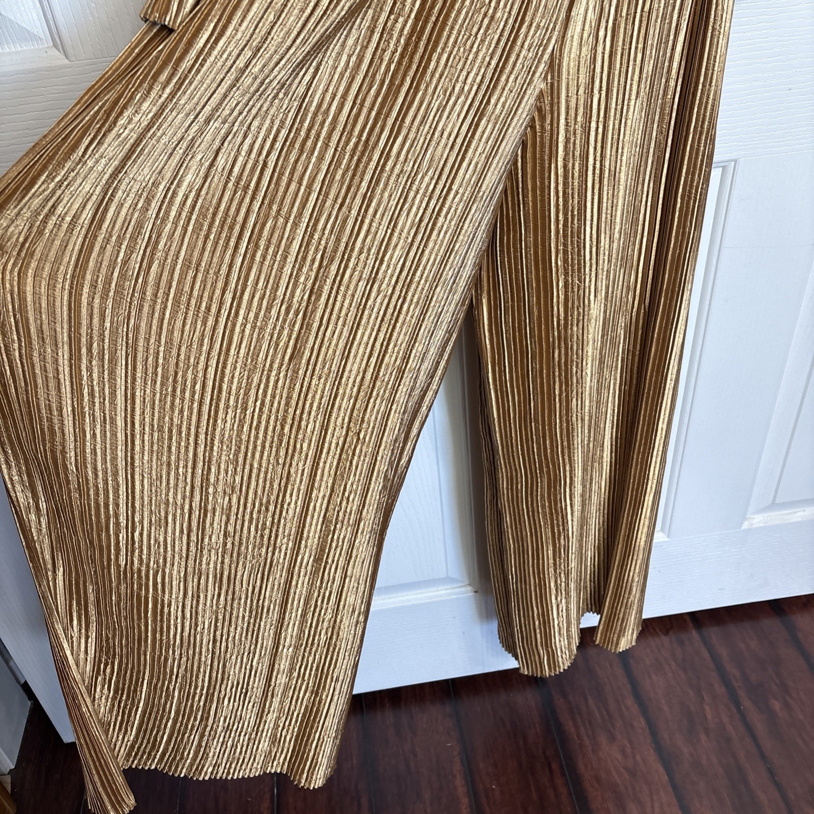 FABULOUS JEANNE-MARC One-Piece Pantsuit Jumpsuit Gold Pleated Sz S Retro 80s