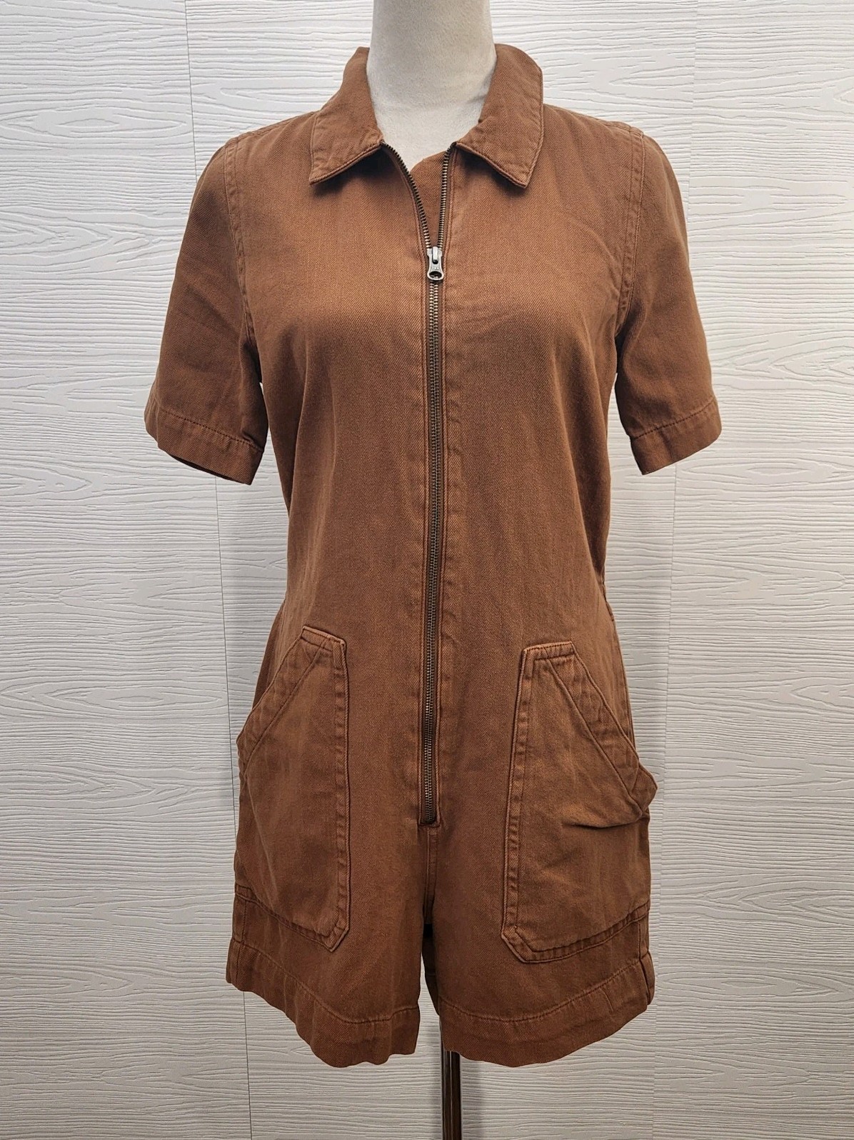 Everlane NWT The Denim Short Coverall In Dune Size 4 Collared Zipper Pockets
