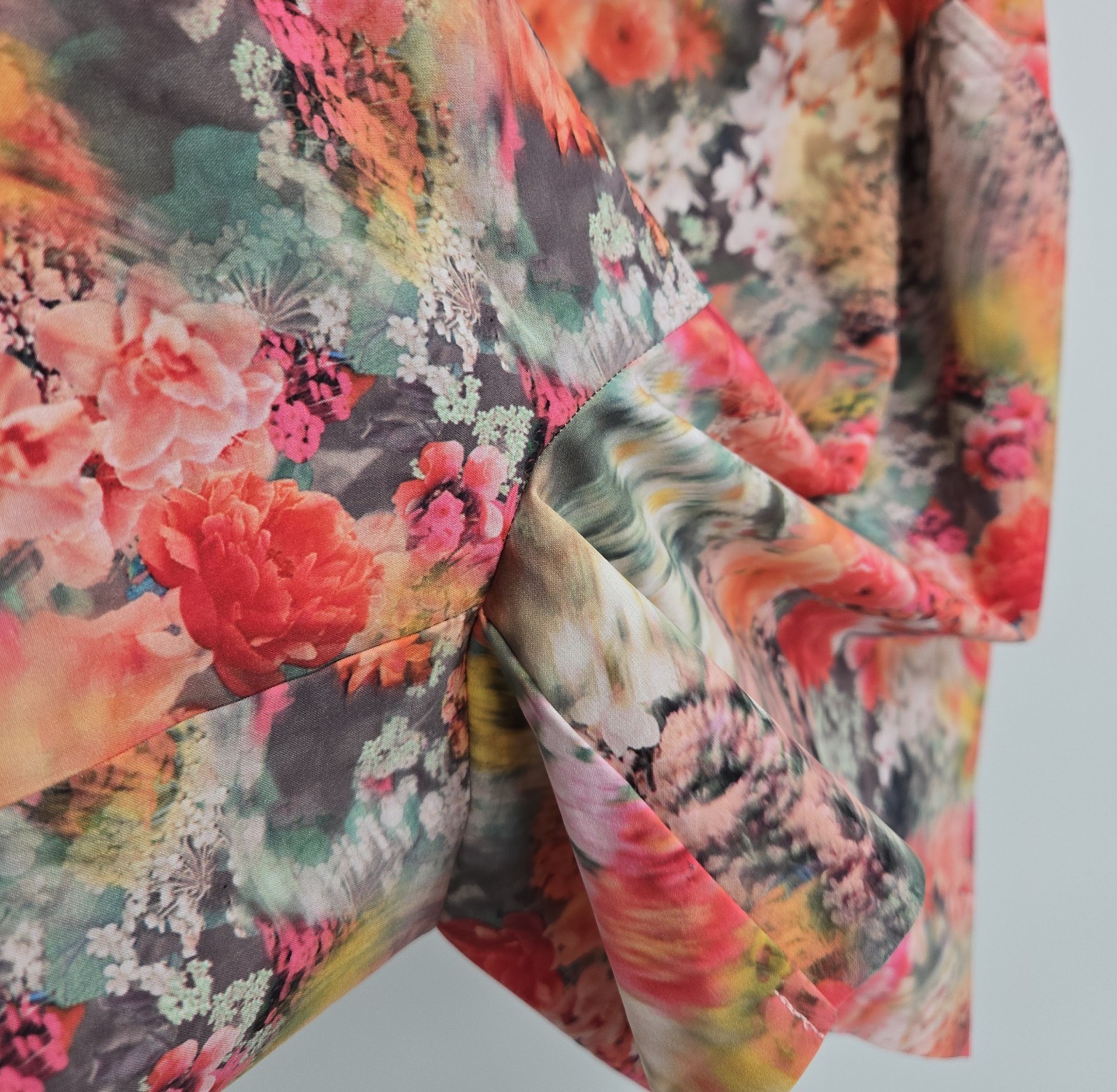 Athleta Marlow Romper Size XS Tall Peach Floral Pockets Activewear Athlesure