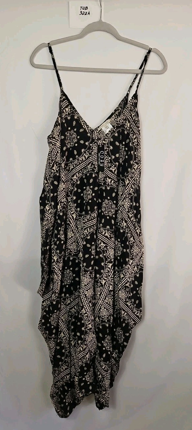 Cozy Casual Black & Beige Adjustable Spaghetti Strap Romper Womens Size L