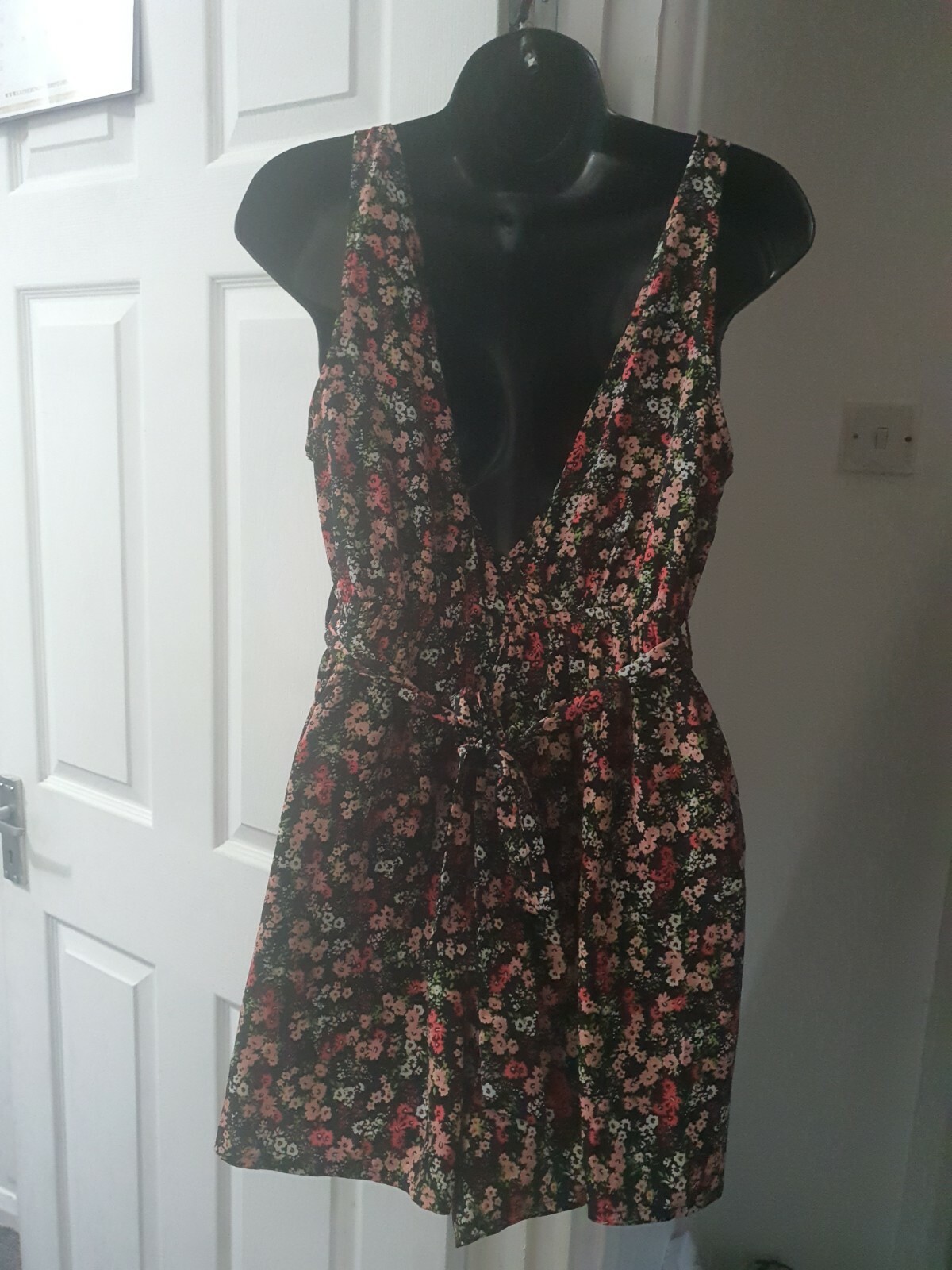 Women’s Beautiful Floral Sexy Multicoloured Jump Suit Uk Size 10 By NewLook