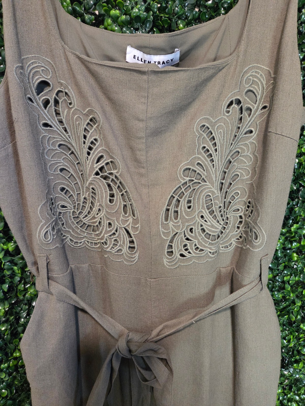 Ellen Tracy Olive Embroidered Sleeveless Jumpsuit size M