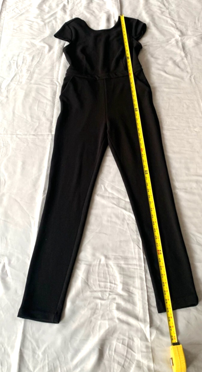 BEBE WOMEN’S JUMPSUIT BACK ZIP ROUND NECK BLACK SIZE 8 RN#86017 PRE-OWNED