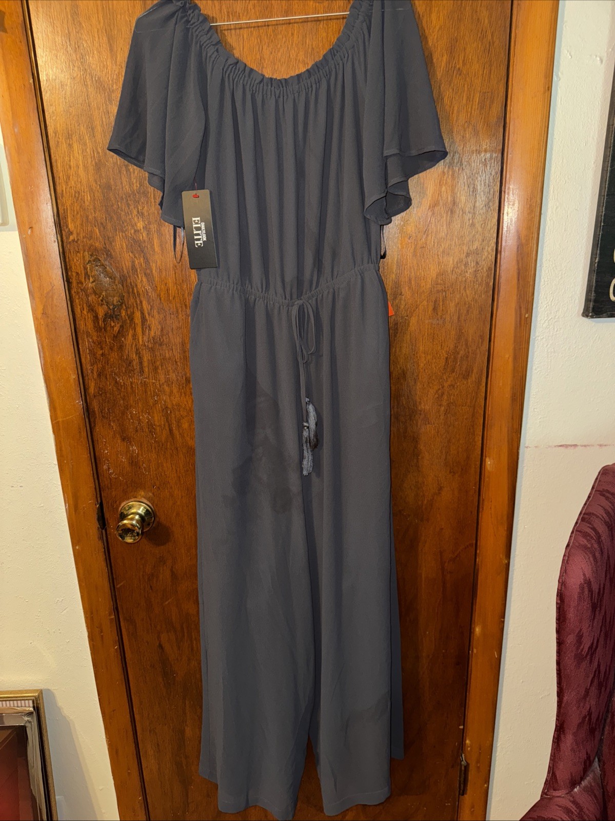 Daily Look Elite NWT Gray sleeveless Off Shoulder stretch Pantsuit Size M DR