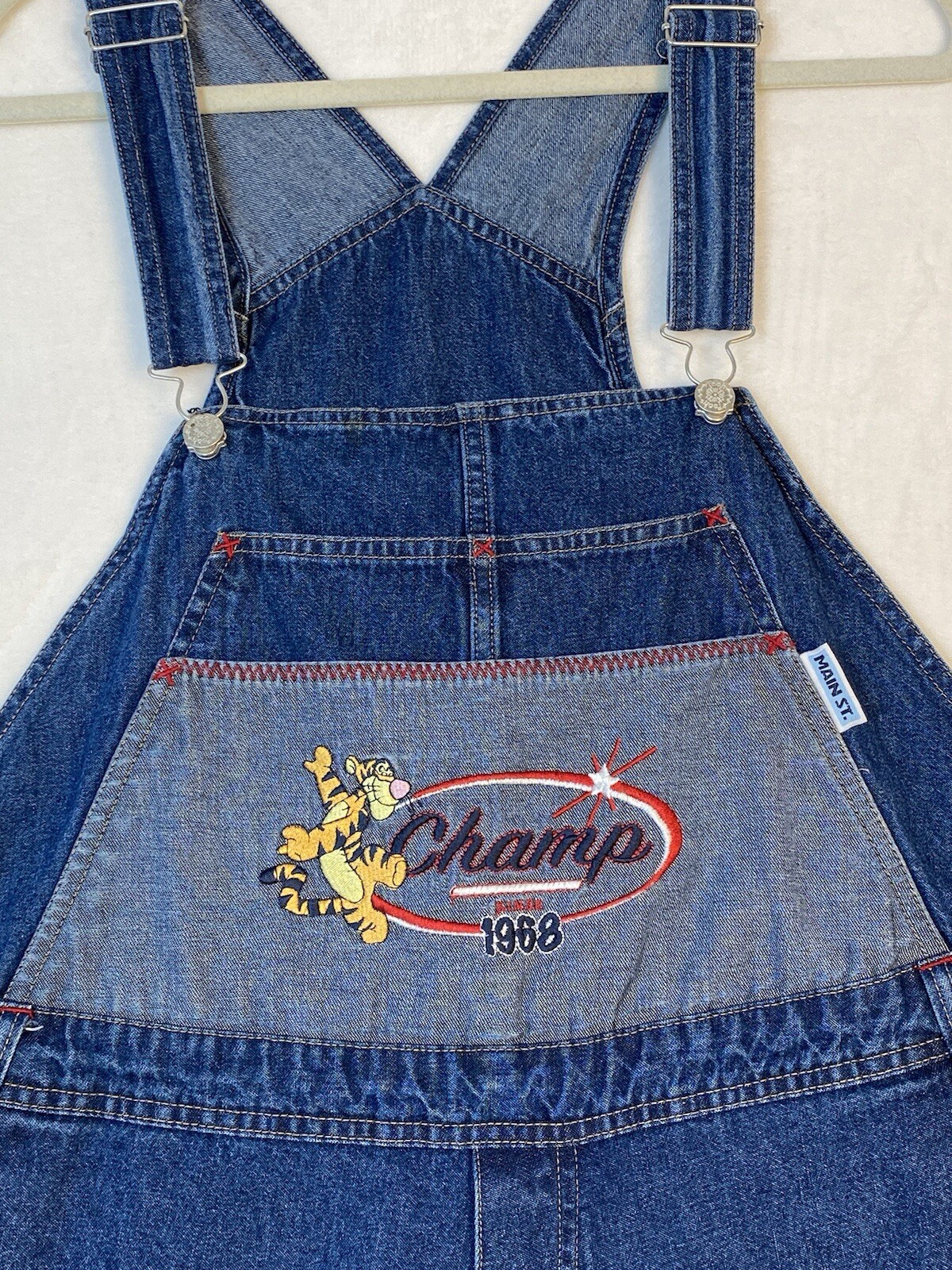 Vtg y2k Main Street Disney Champs 1968 22w/24w short overalls denim tigger pooh
