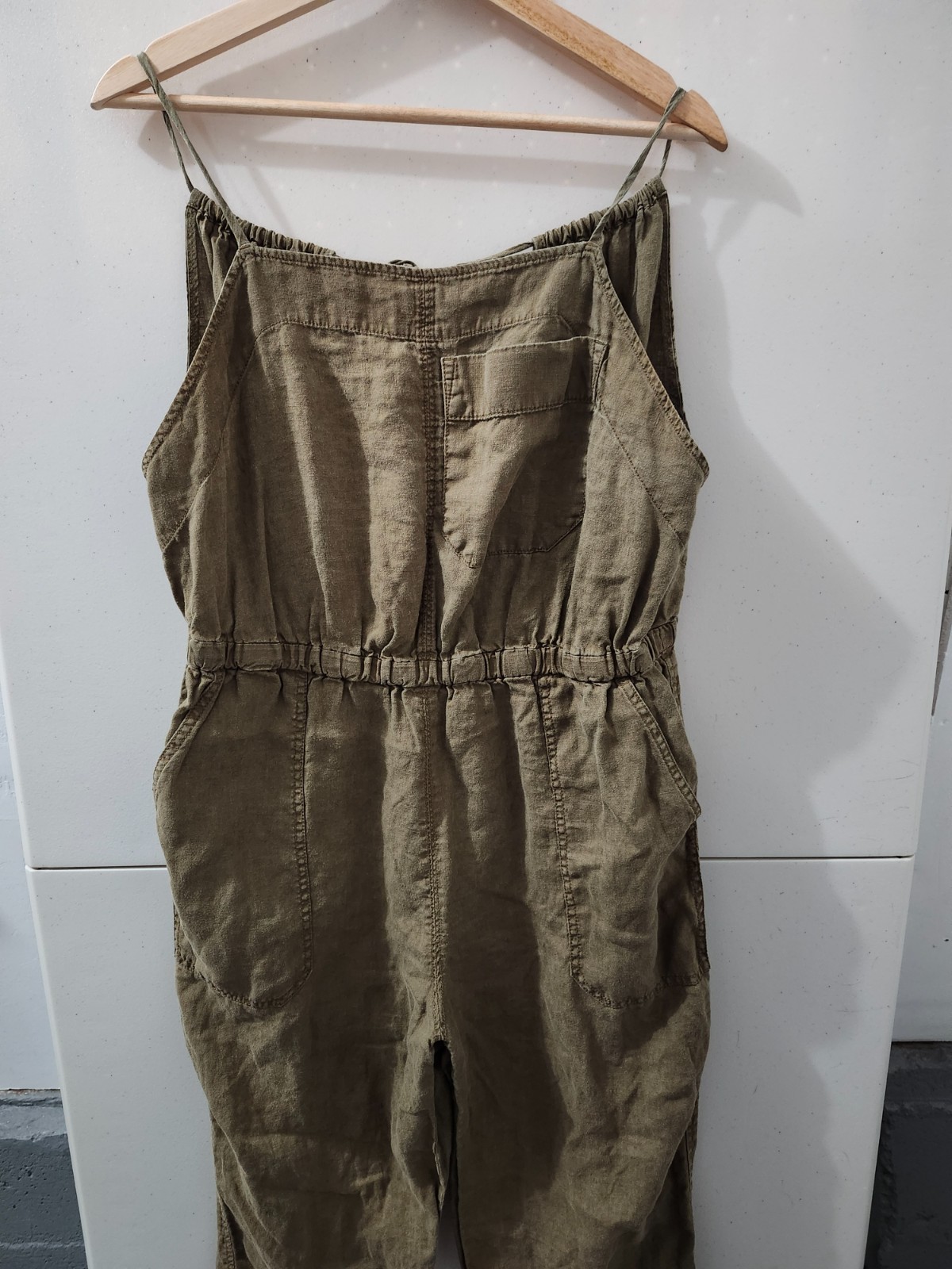 Everlane Jumpsuit Womens M Green Cami Strap Straight Taper 100% Linen Boho Beach