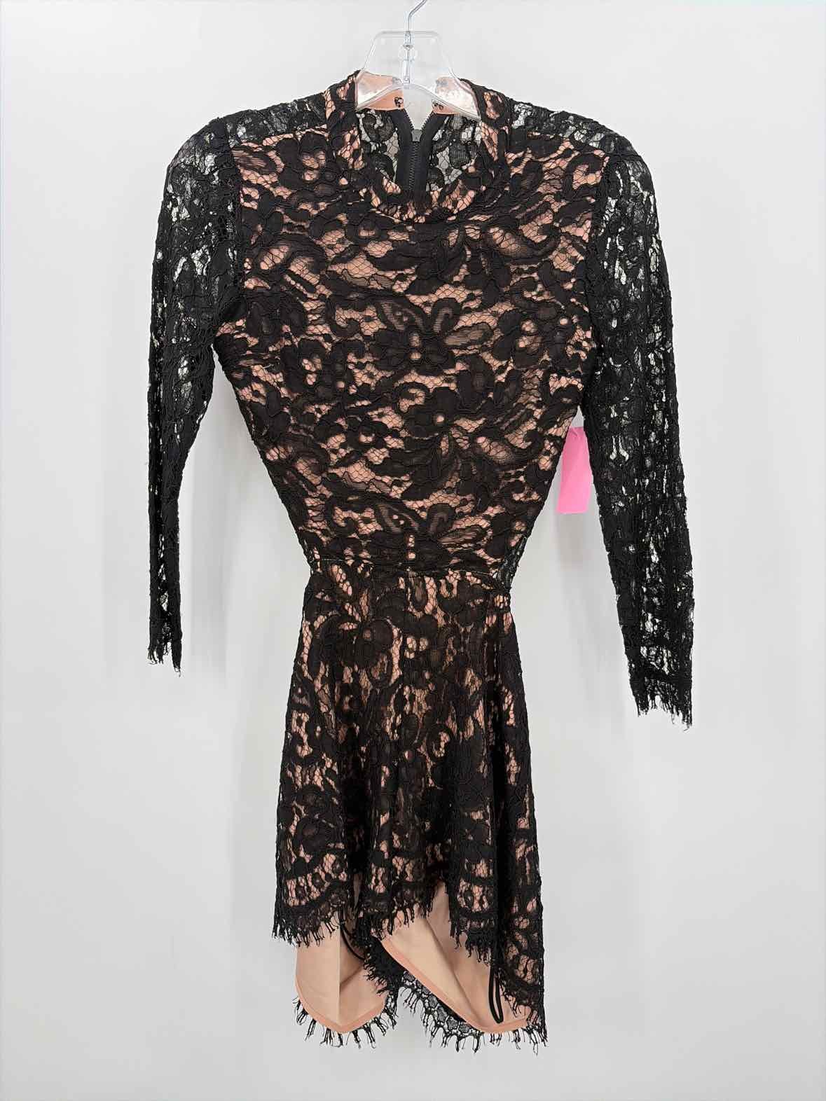 Pre-Owned Alexis Black Size XS Lace Long Sleeve Romper