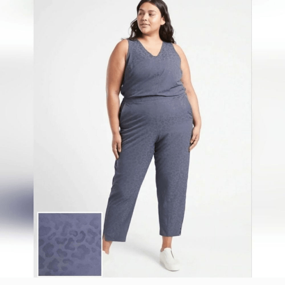 Athleta Brooklyn textured jumpsuit in medieval Violet. size 26 NWT