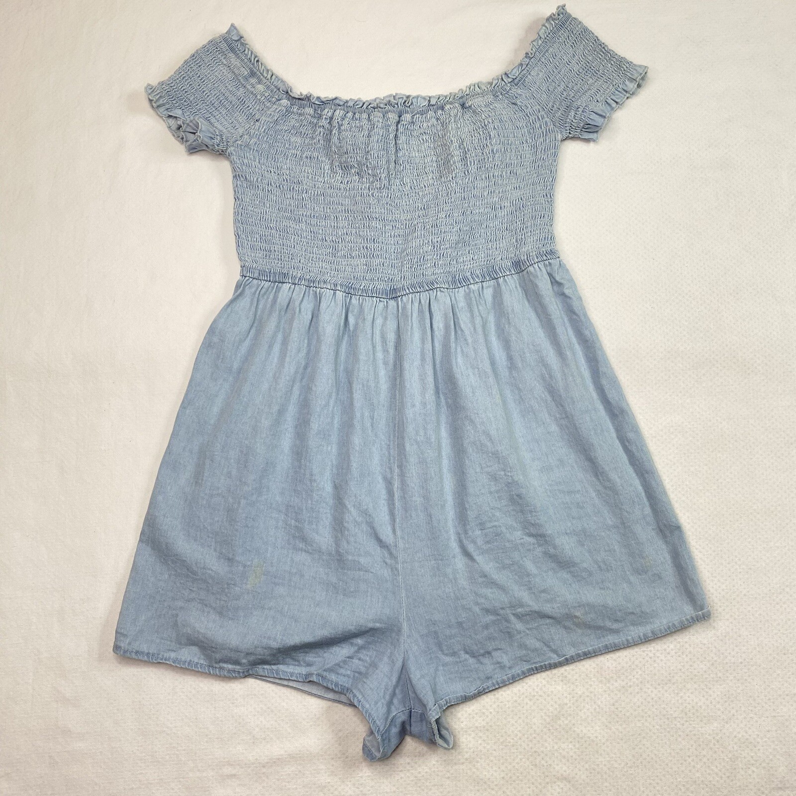 Love Tree Juniors Romper sz M Light Wash Chambray Cottagecore Summer Chic