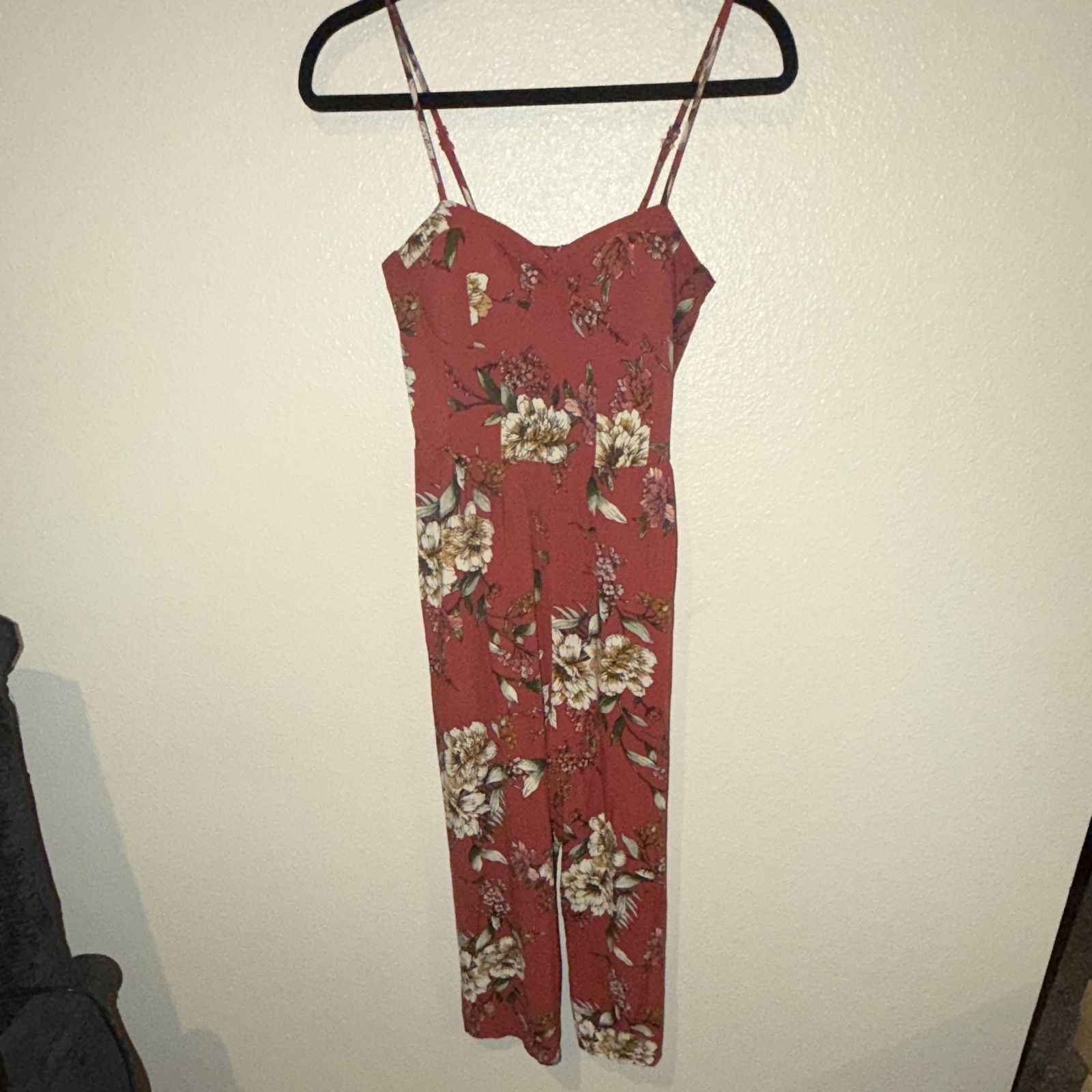 Women’s Red Floral Rayon Sweetheart Strappy Wide-Leg Jumpsuit Button S