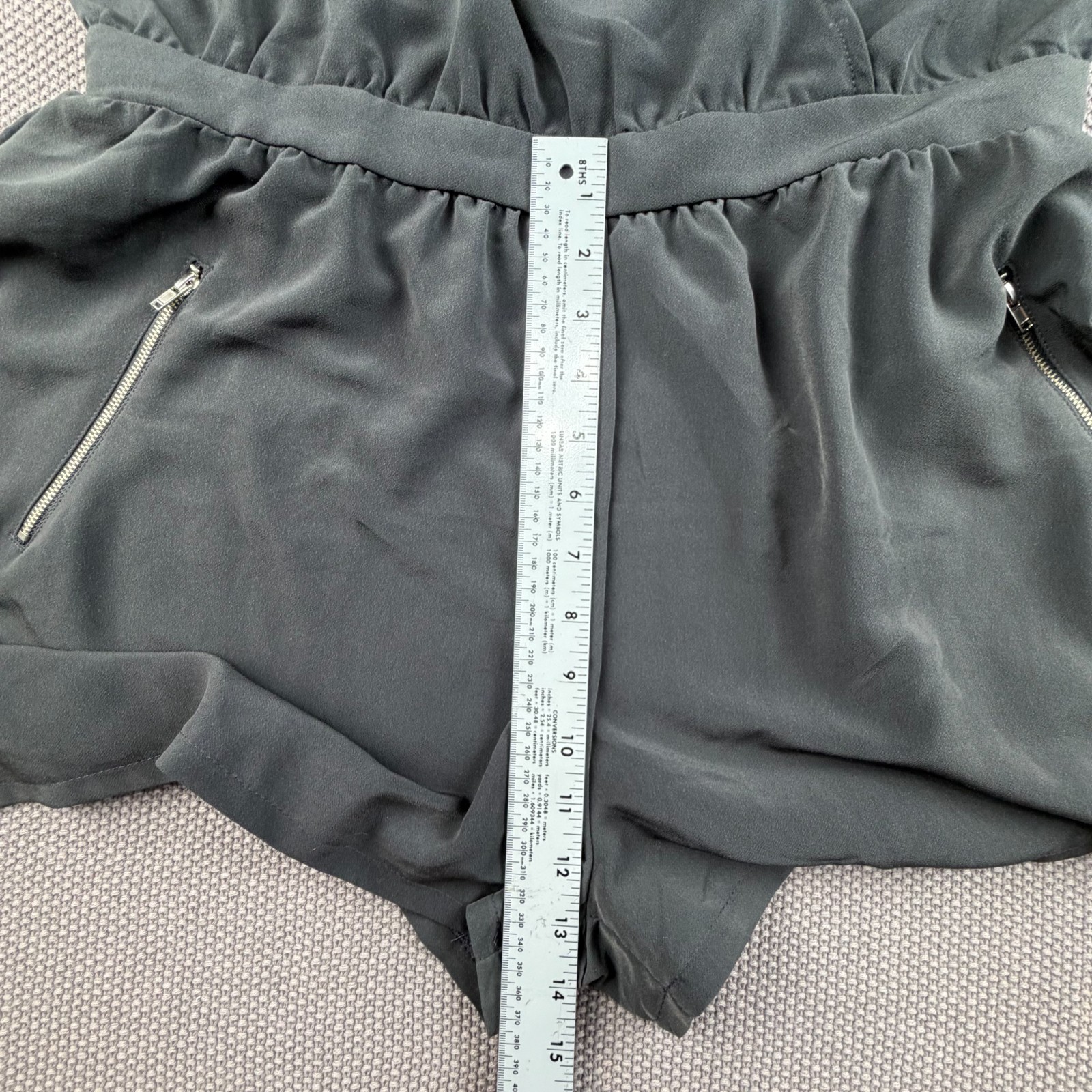 Edgy Utility – One Clothing Long Sleeve Gray Shorts Romper Large – Pockets – NWT