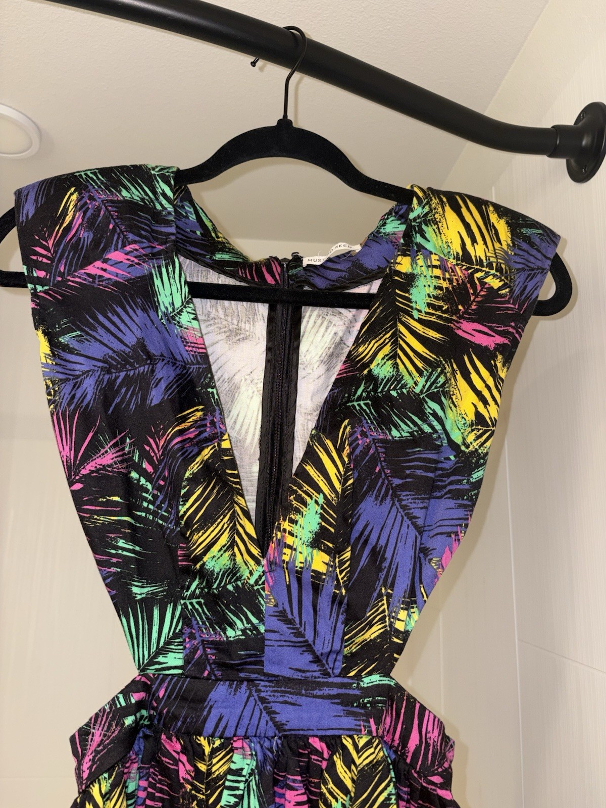 Mustard Seed Multicolor Tropical Romper V-Neck Sleeveless Zip, Women’s S