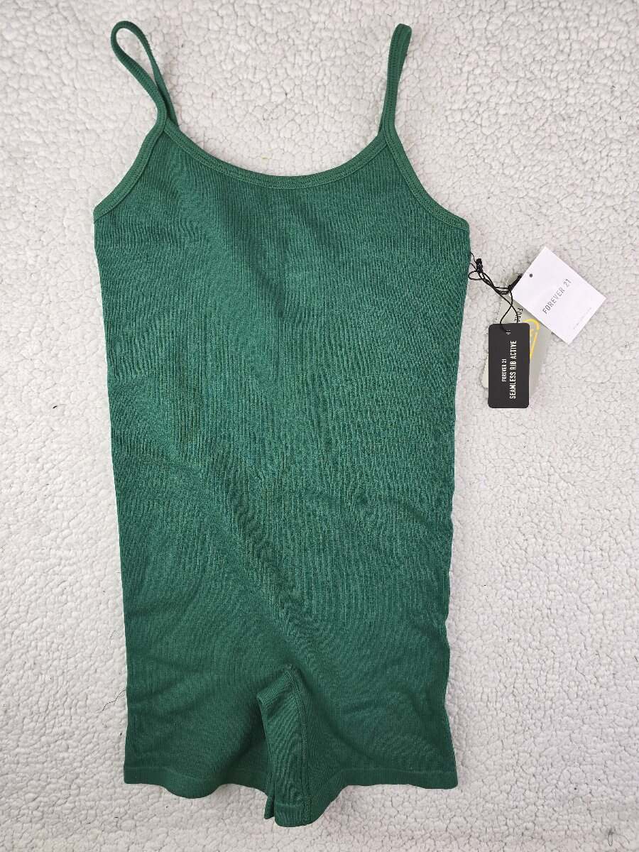 NWT! FOREVER 21 Medium Women’s Green Active Seamless Cami Romper Tank
