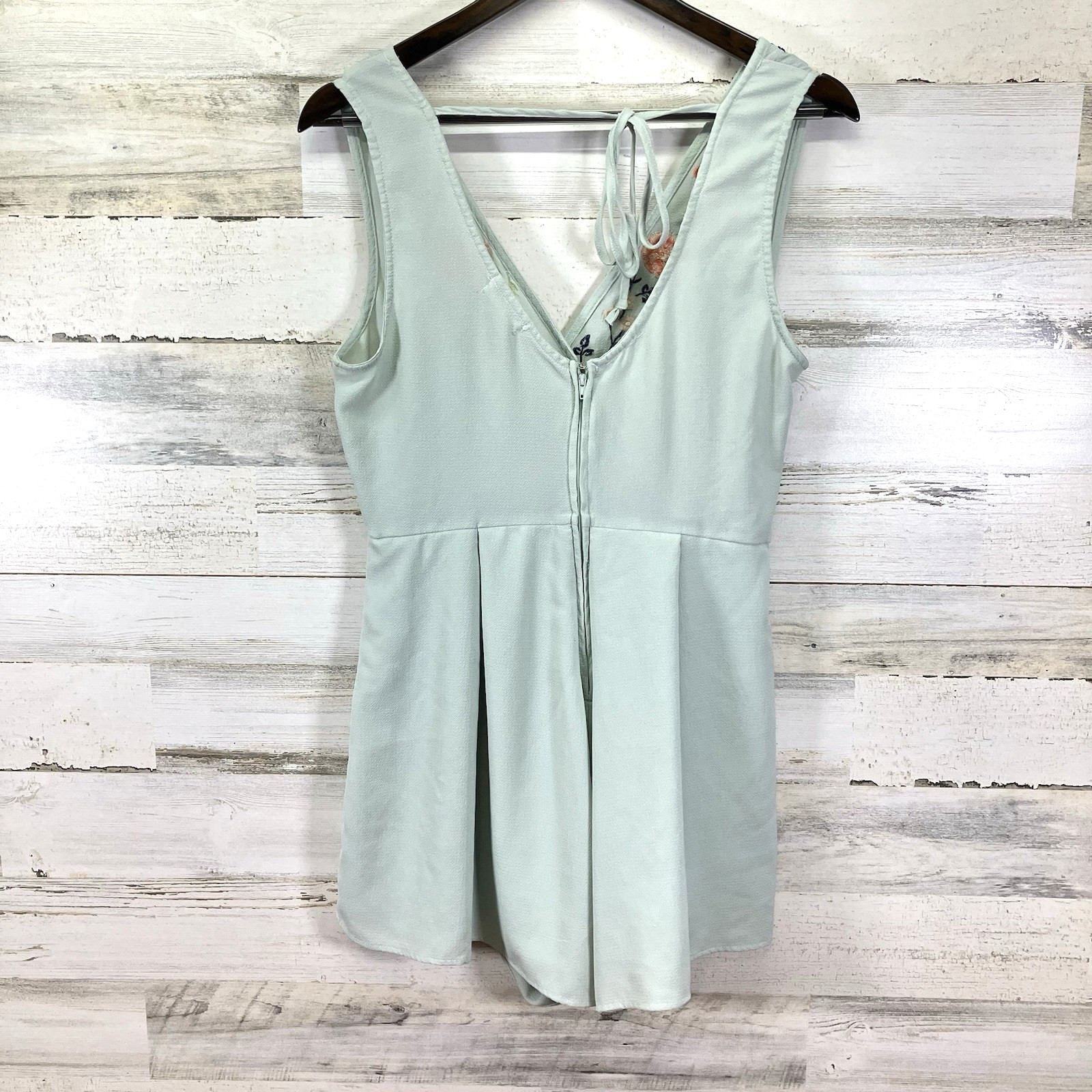 Altard State Womens Mint Green Floral Embroidered V Neck Tank Romper Romper Sz L