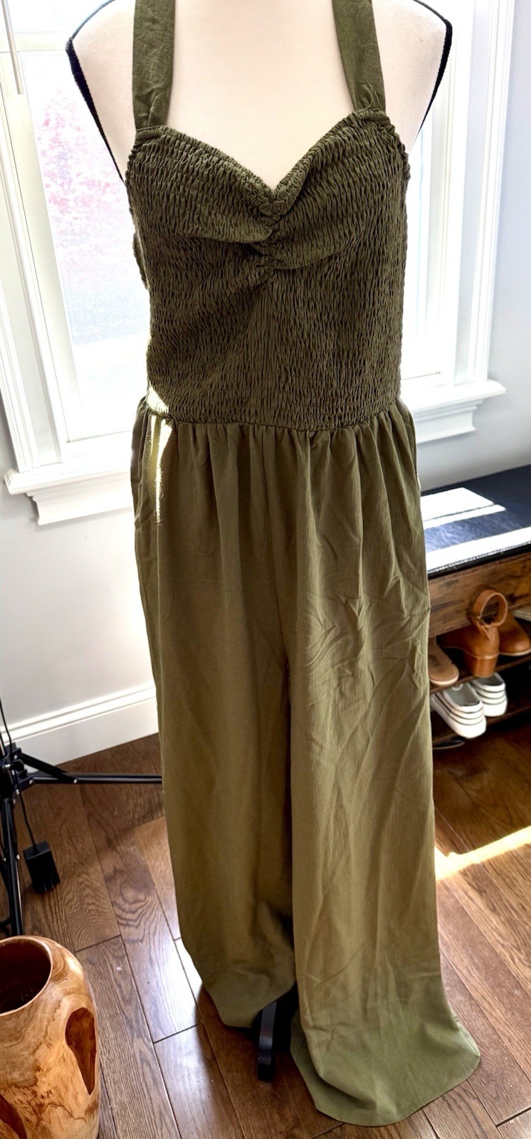 Lumiere Olive Green Halter Jumpsuit With Ruched Bodice Size Large BNWT