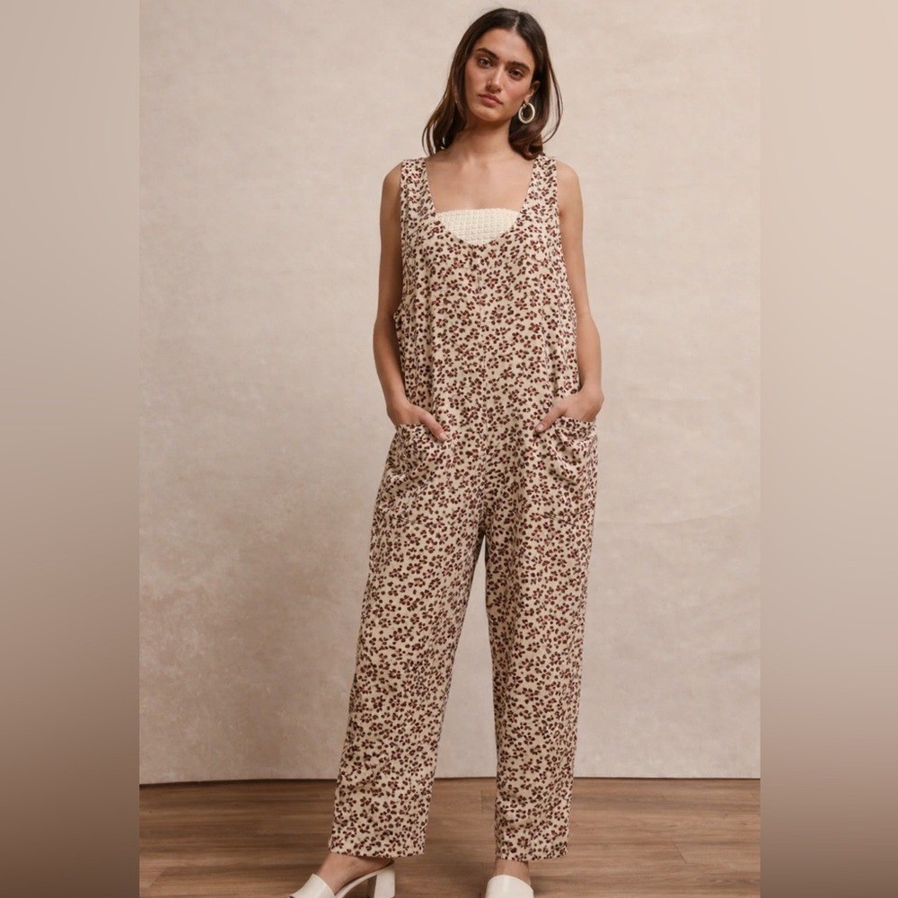 Cloud Ten Floral Jumpsuit / Overalls