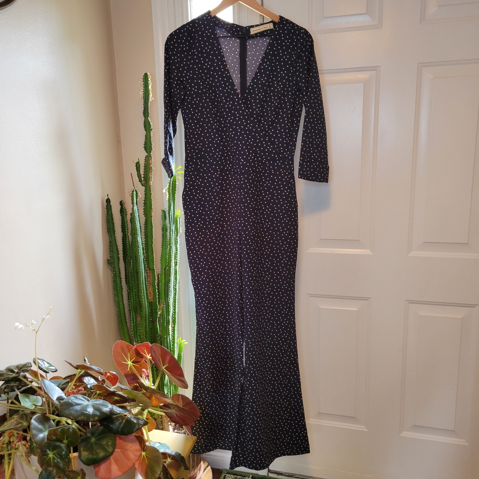 Abercrombie & Fitch One-Piece Blue/Gold Polkadot Long Sleeve Romper, Size 2