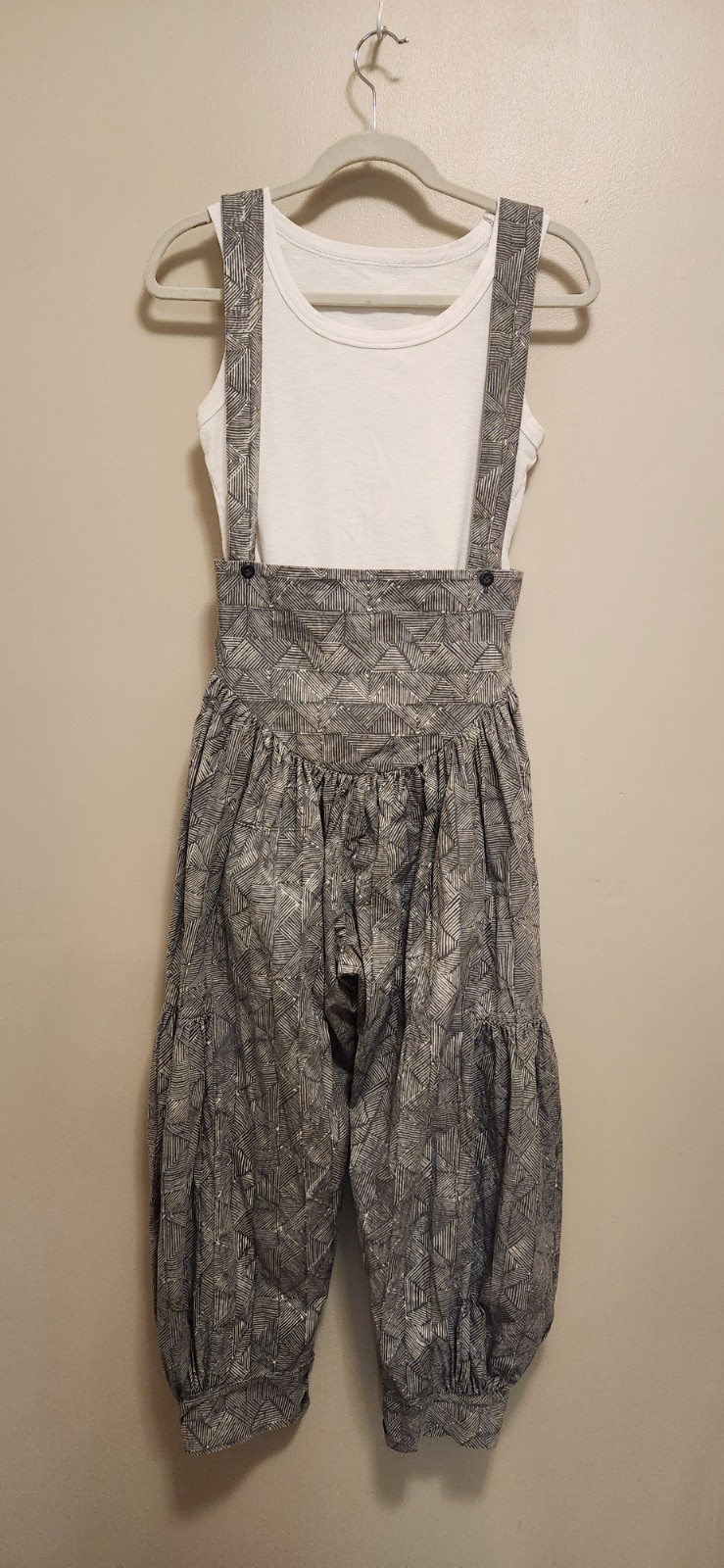 Vtg ’80s Gray/White Geo Pattern, Cotton, Balloon Leg High Waisted Overalls, S/XS