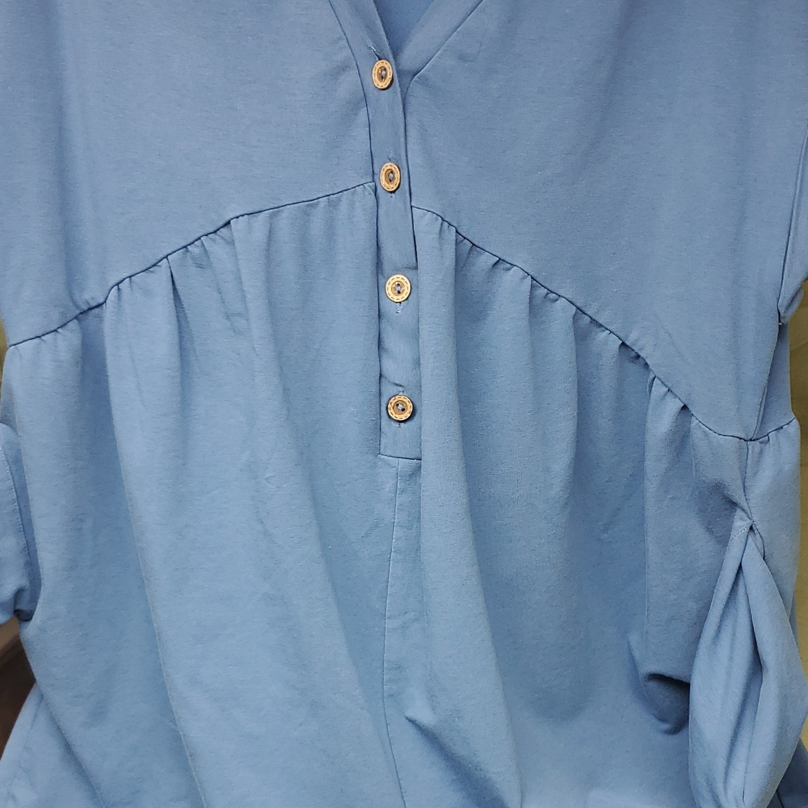 Women’s Blue Solid V-Neck one Piece Short Sleeve Accent Pullover Blouse XL