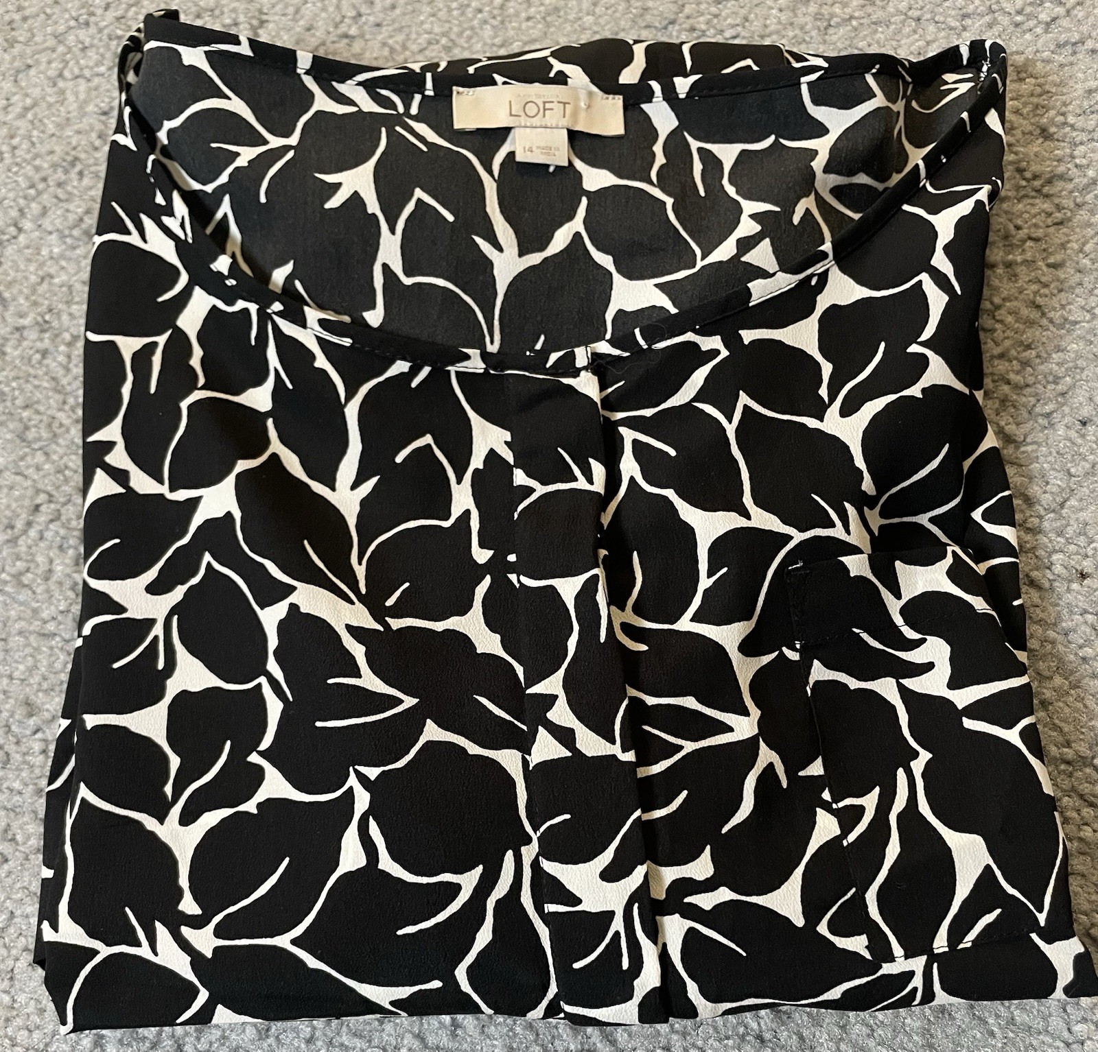 Ann Taylor LOFT Leaf Pattern Rompers Sz 14 Black White Drawstring Beach Travel