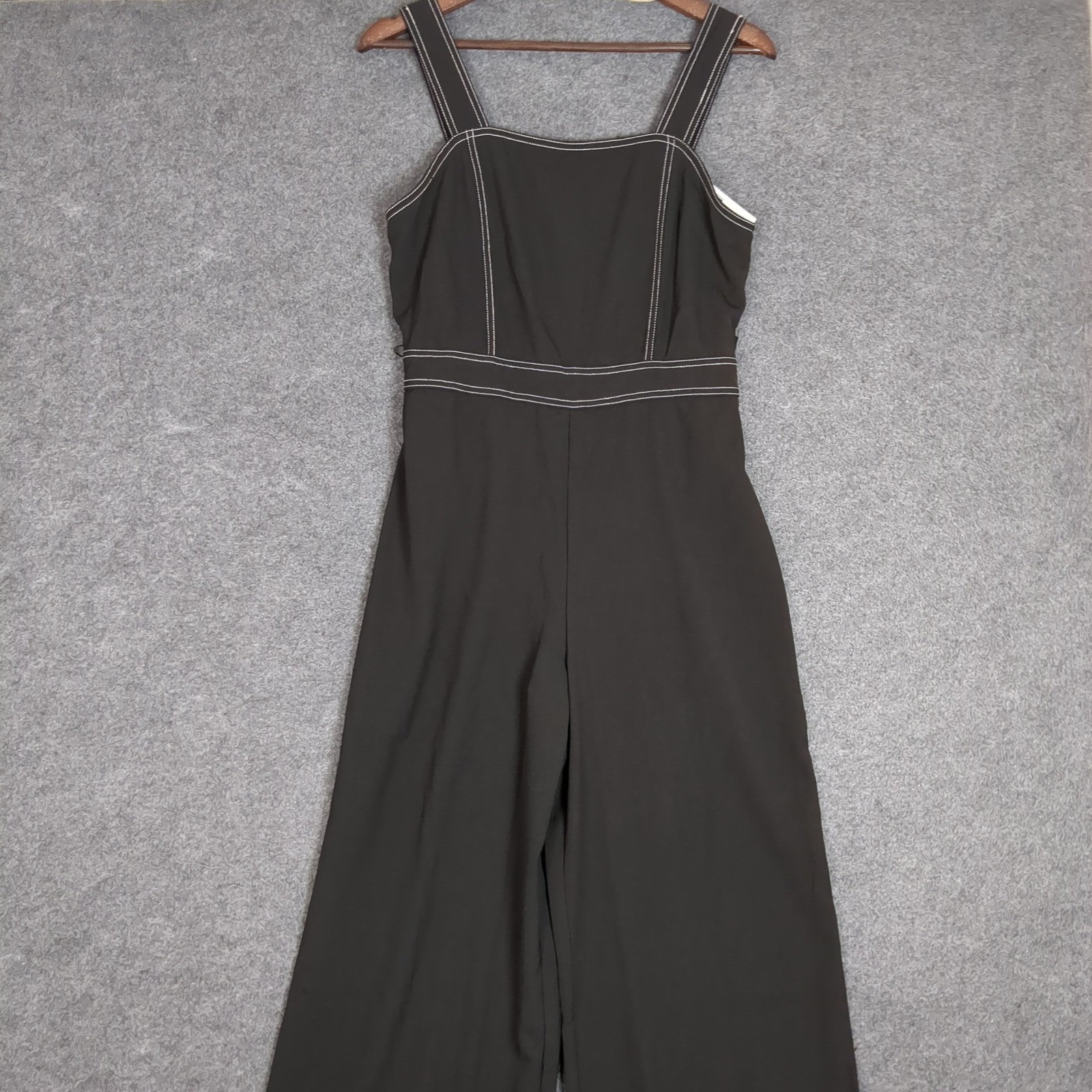 Forever 21 Womens Black Contrast Stitch Wide Leg Jumpsuit Square Neck Medium NWT