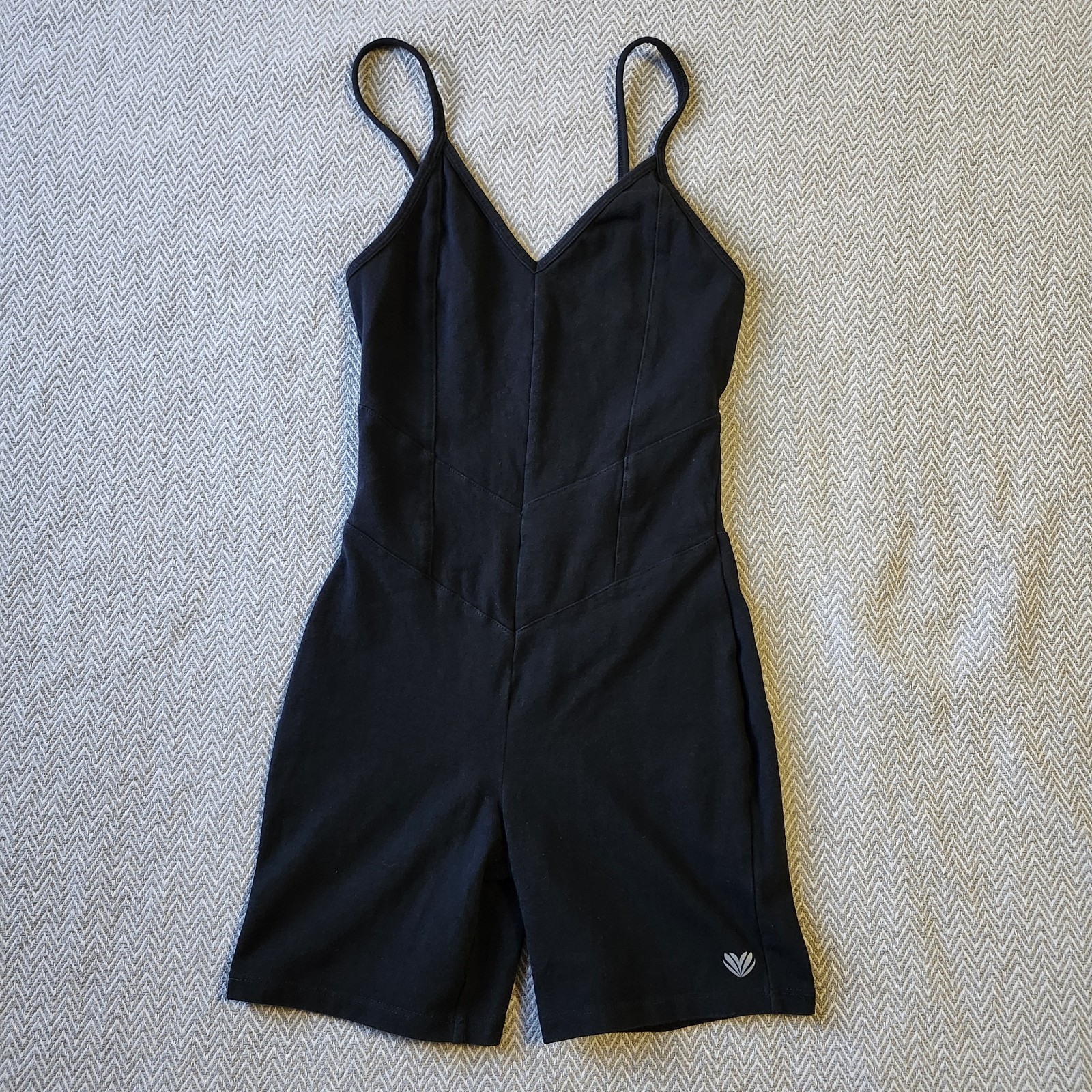 FOREVER 21 Womens Black Spaghetti Strap V-Neck Active Cami Romper Jumpsuit Sz XS