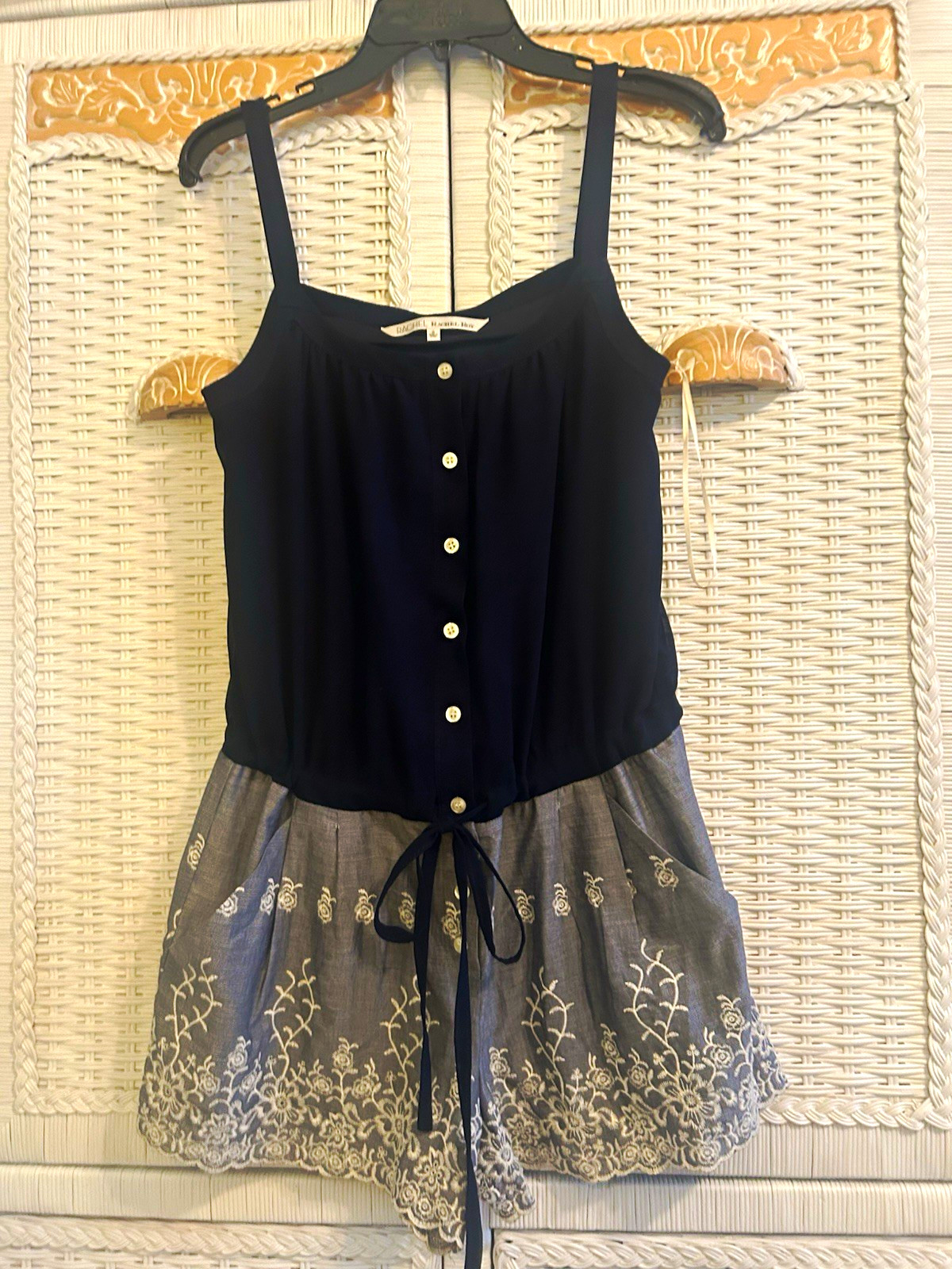 Rachel Roy Floral Embroidered Button Front Romper Pockets Black/Gray 6