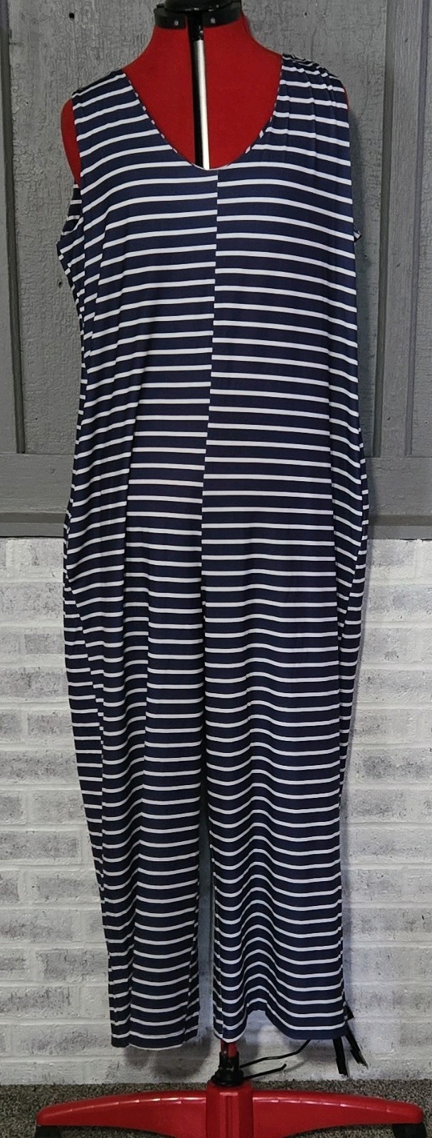Women’s Blue/White Striped V-Neck Sleeveless Knit Jumpsuit Plus Size 2XL