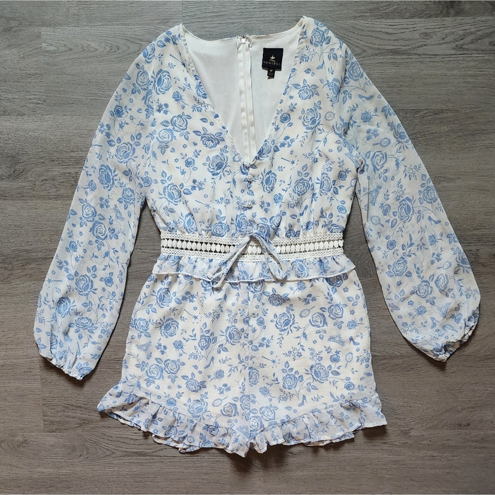Disney Princess Junior’s Cinderella Floral Long Sleeve V-Neck Romper Medium M