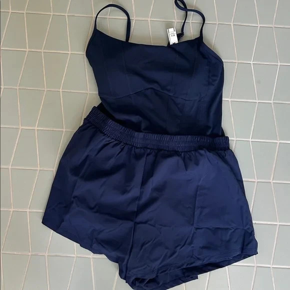 ✨NEW VICTORIA’S SECRET VS PINK / ULTIMATE RUNSIE ATHLETIC ROMPER Blue SIZE M
