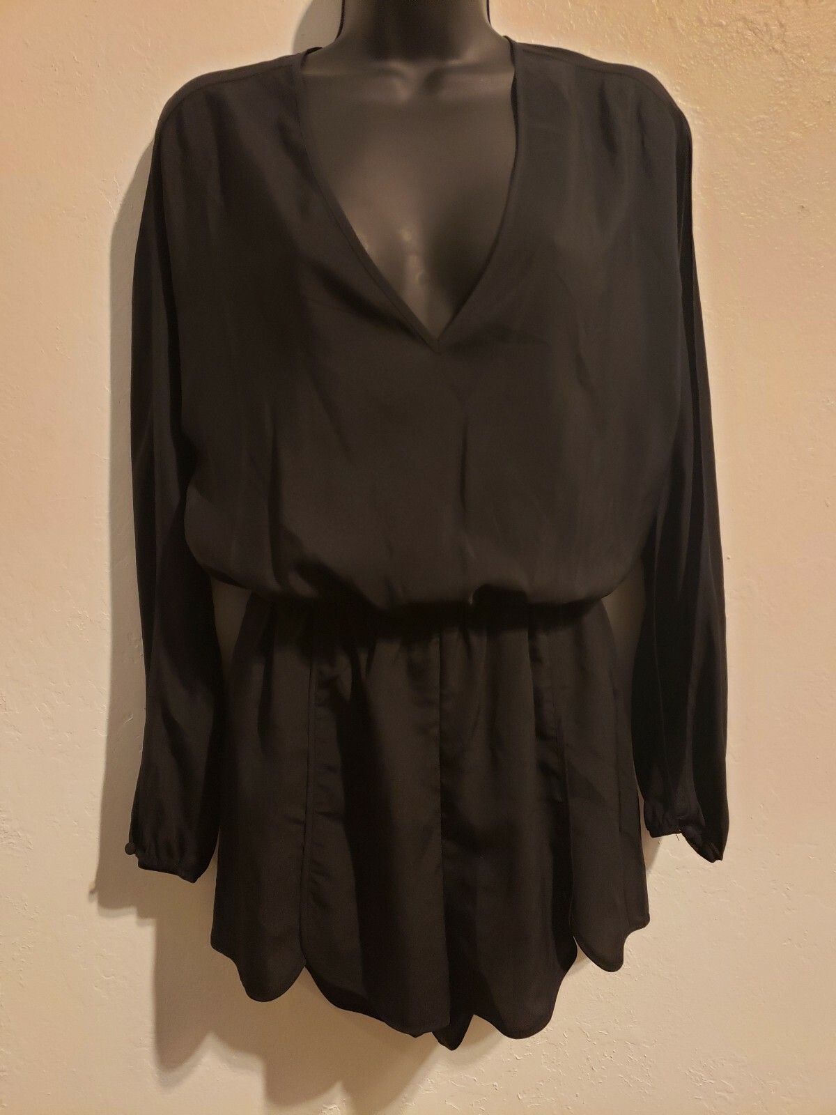 Victoria’s Secret Black Chiffon Long Sleeve Open Arm Jumper Sz 4