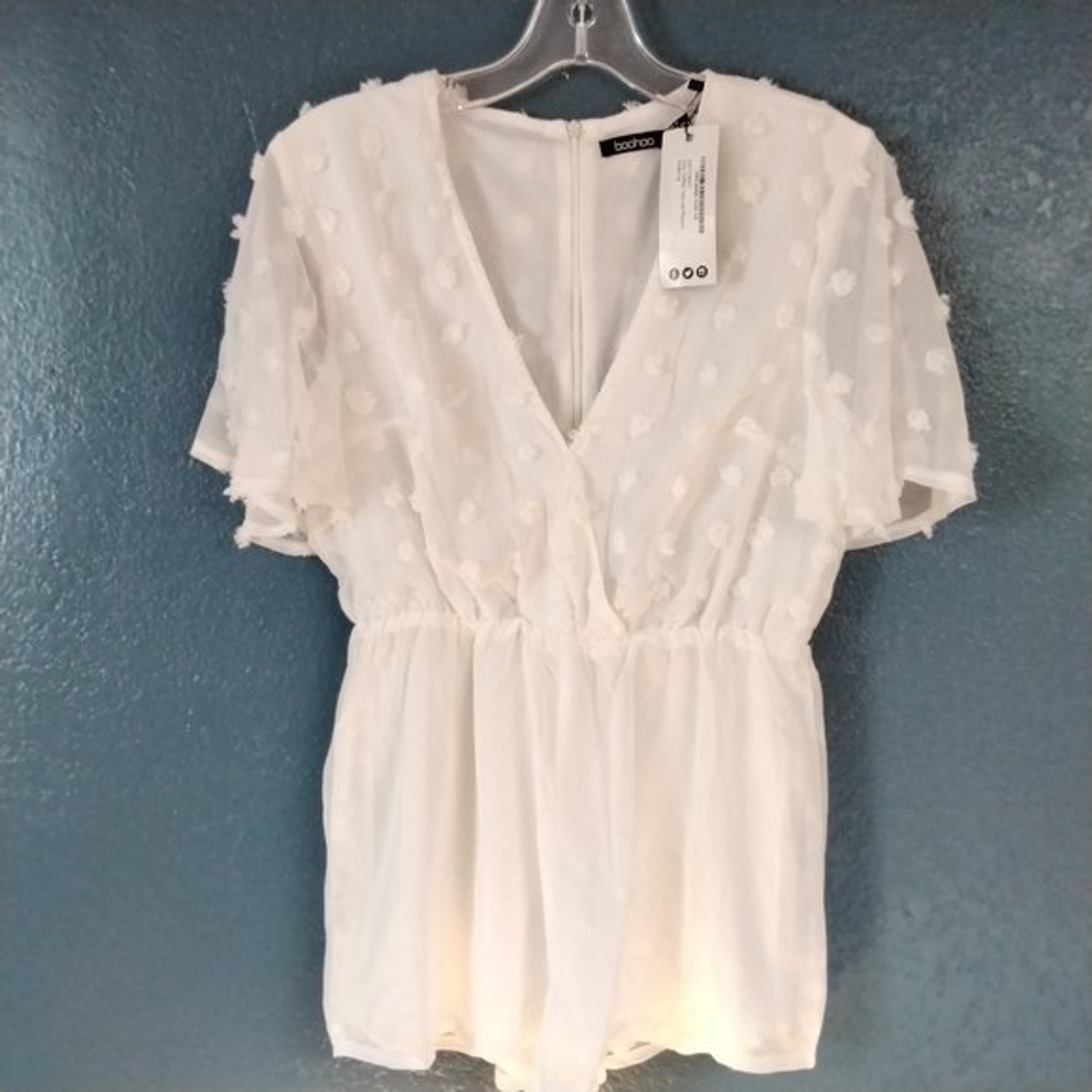 Boohoo Romper/Playsuit NEW Ivory Chiffon Textured Sz 4 Feminine Fairycore