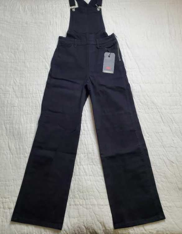 NEW WOMEN’S 26 29 30 32 LEVI’S HIGH LOOSE OVERALLS IN BLACK DENIM