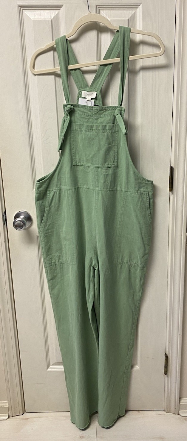 Oddi Light Green Romper Front Bib Pocket Adjustable Tie Straps Women’s Medium