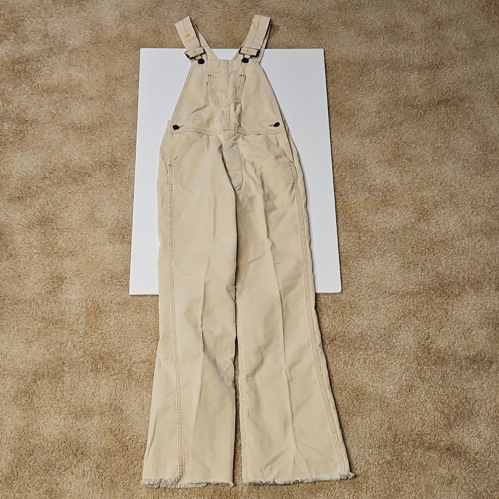 Levi’s Women’s Beige Corduroy Overall One-Piece Jumpsuit L2 Adjustable Pockets