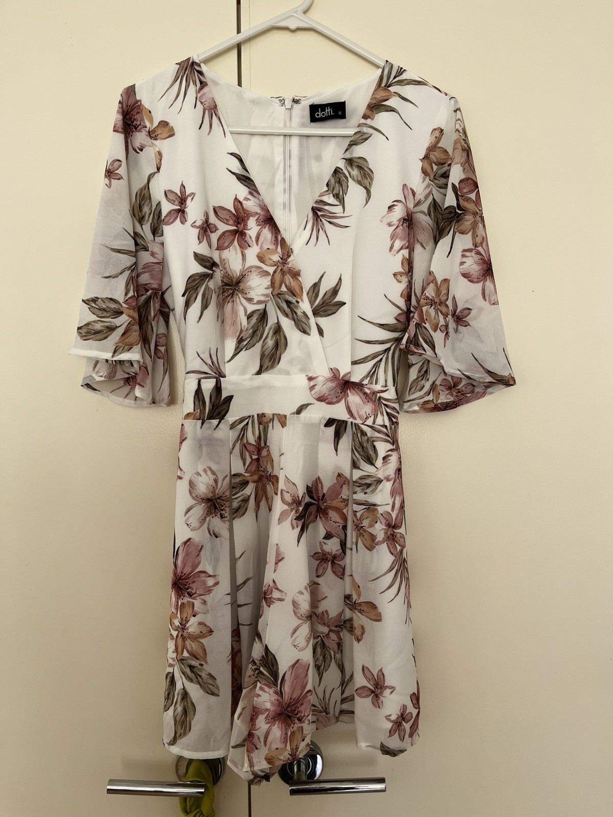 Floral Print Wrap Style Romantic Soft Boho Lightweight Fabric Playsuit Size 10